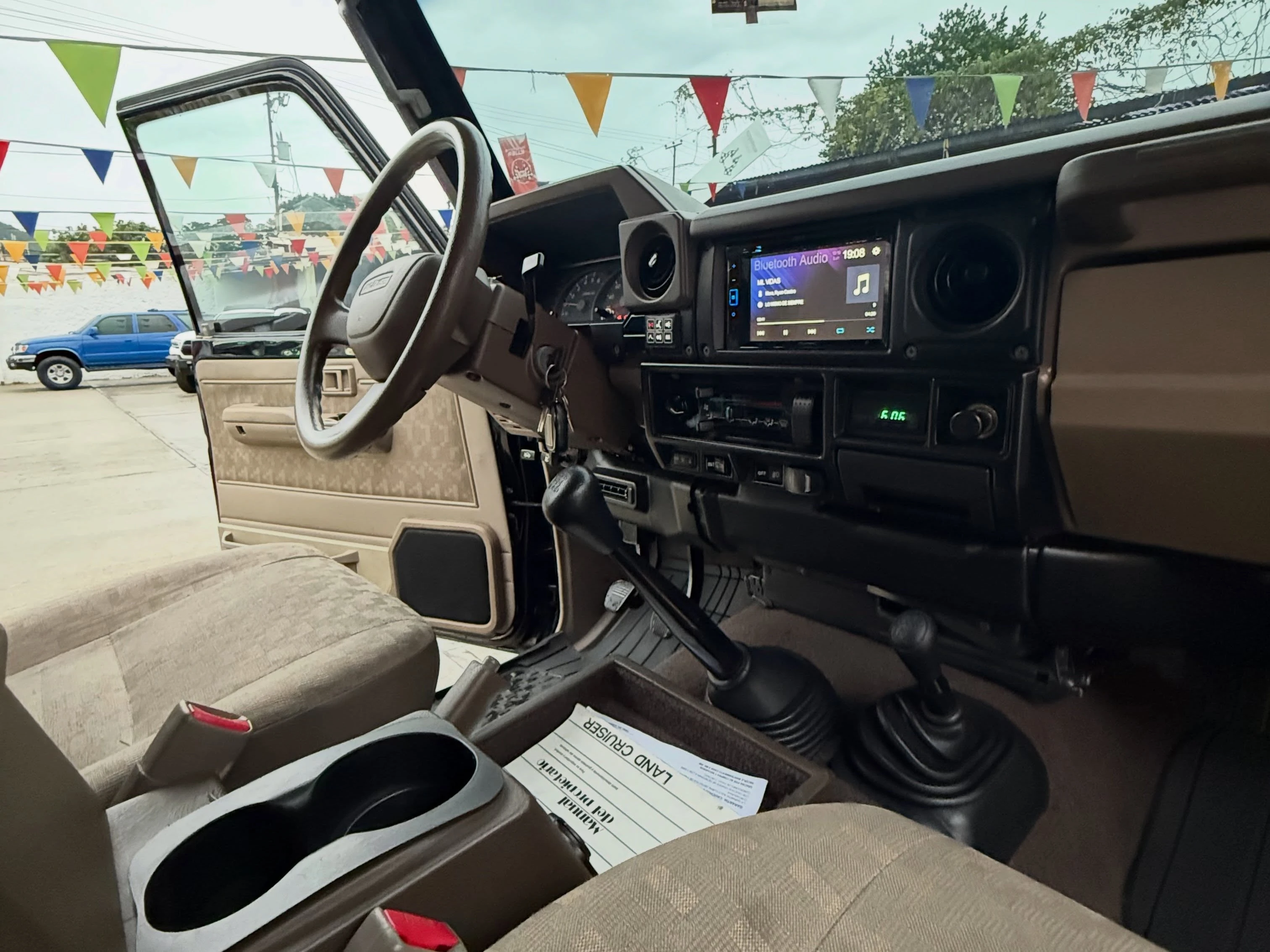 2007 Toyota MACHITO LX — photo 10