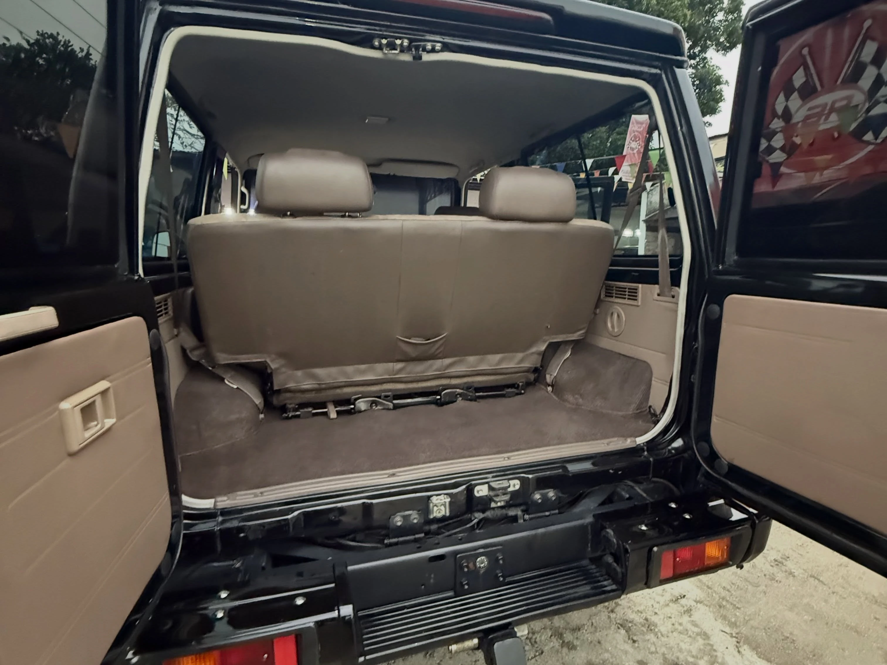 2007 Toyota MACHITO LX — photo 13