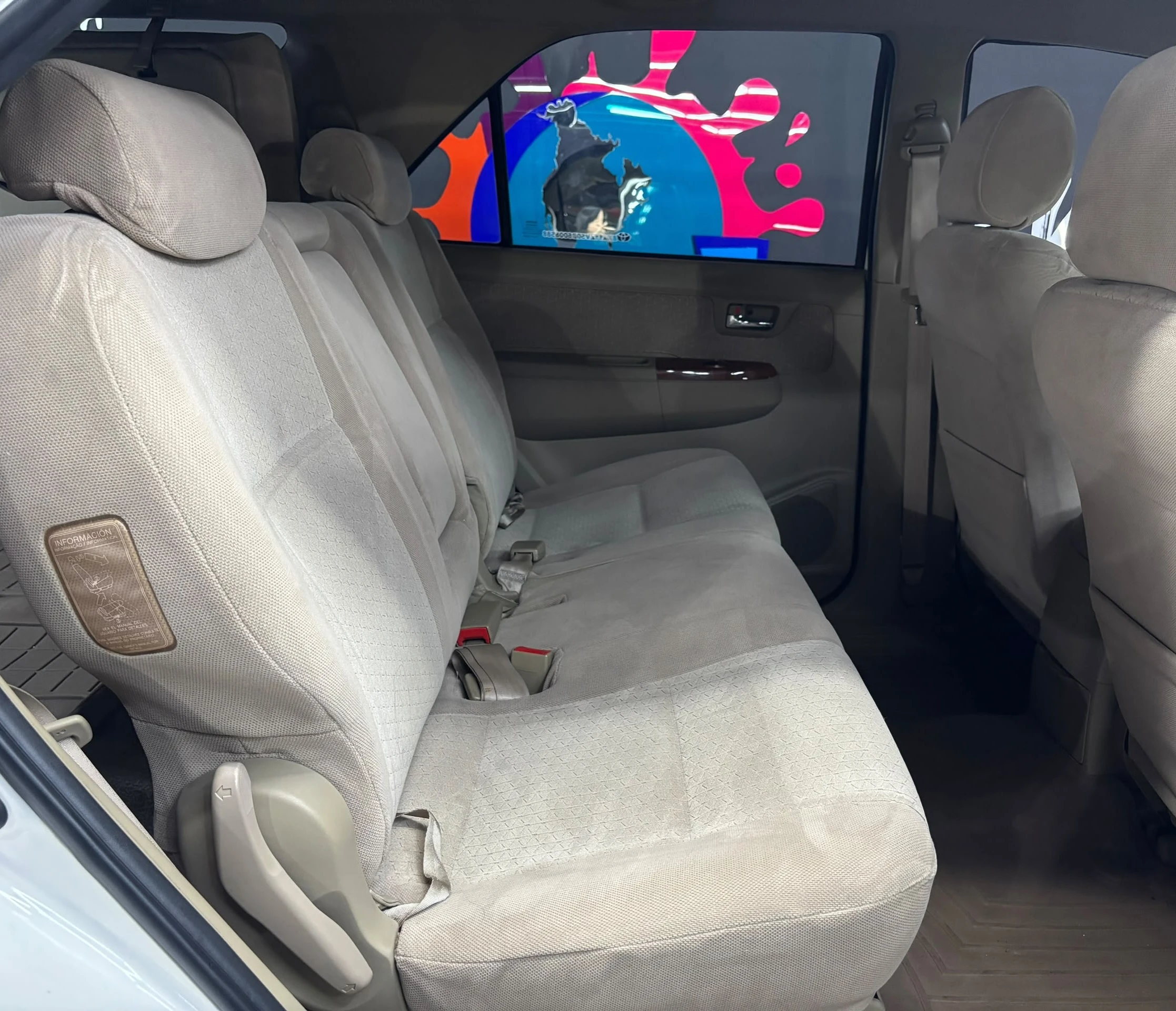 2011 Toyota Fortuner 4x4 — foto 12
