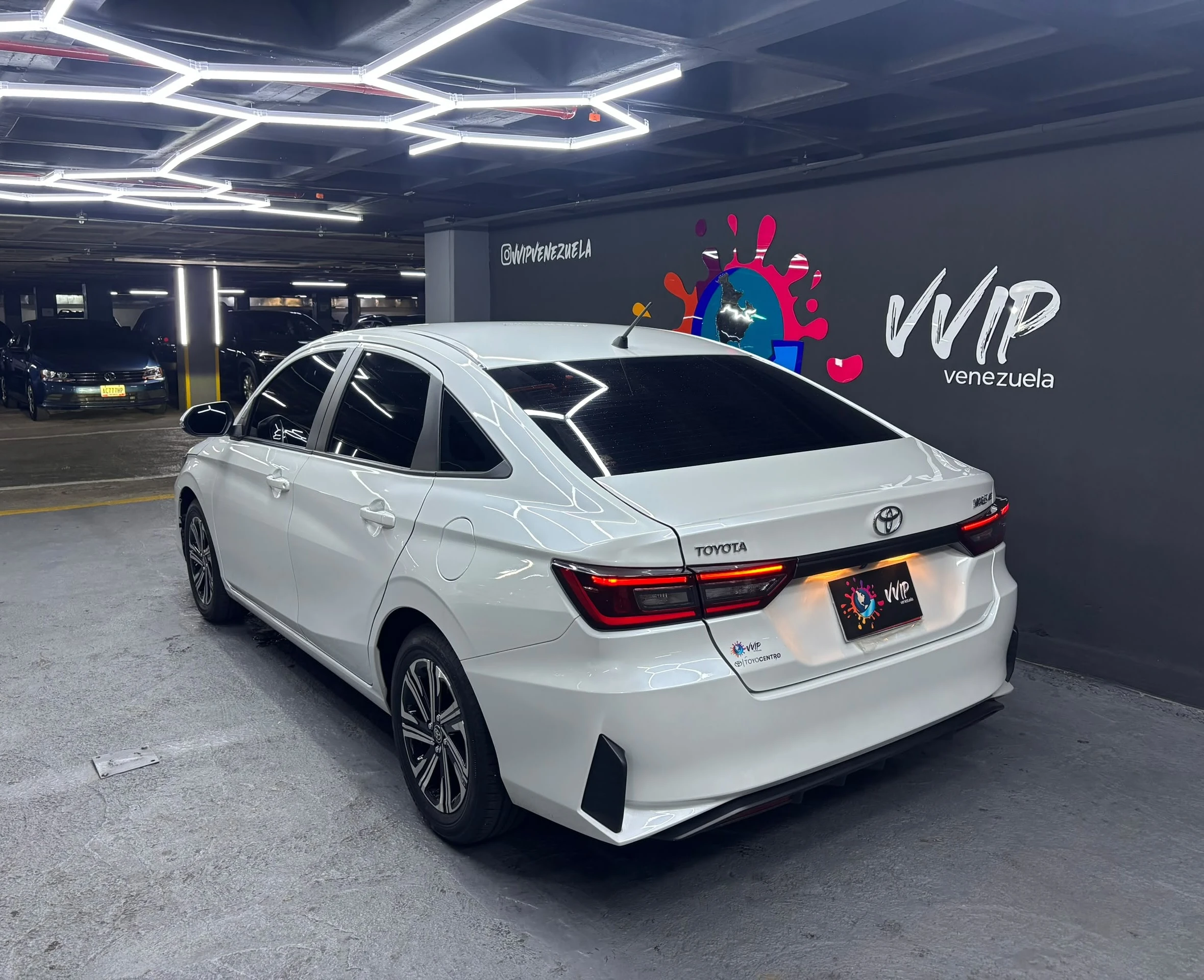 2024 Toyota Yaris E — foto 5