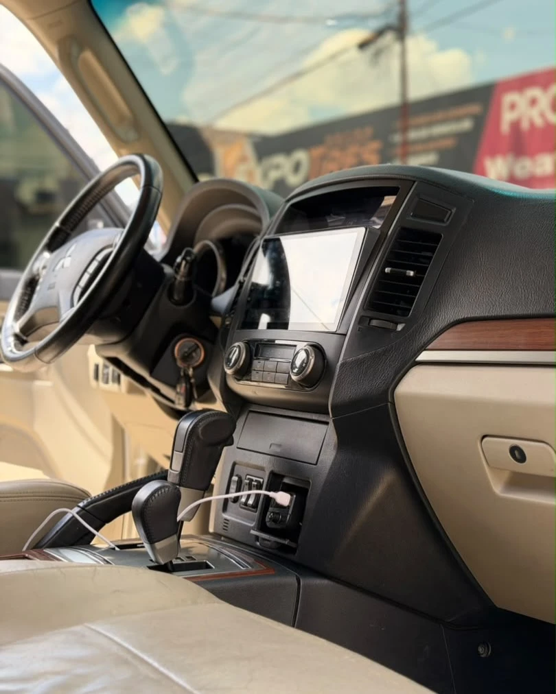 2008 Mitsubishi Montero Limited — foto 8