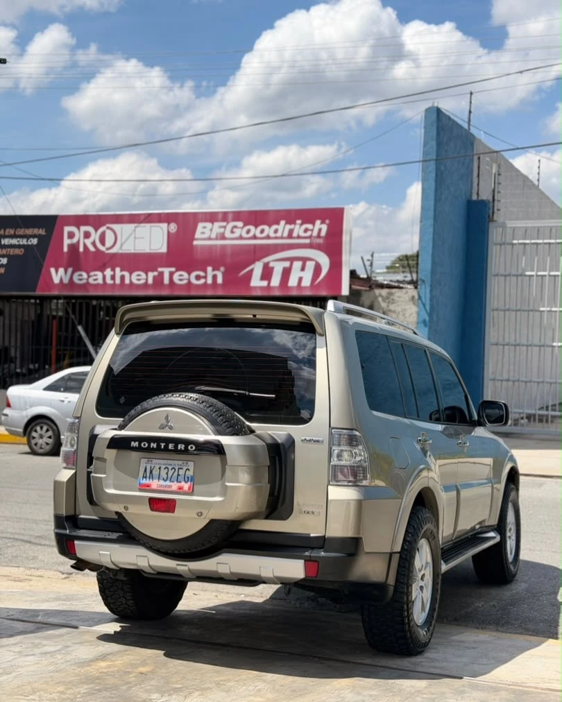 2008 Mitsubishi Montero Limited — foto 4