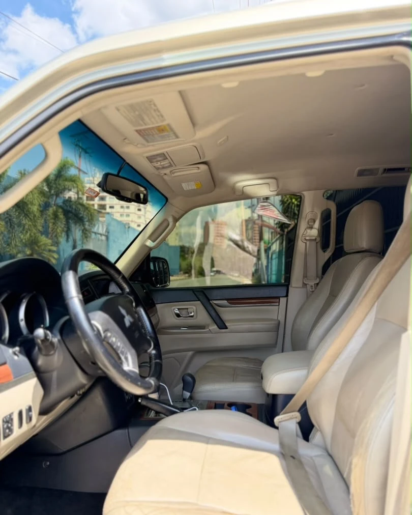 2008 Mitsubishi Montero Limited — foto 11