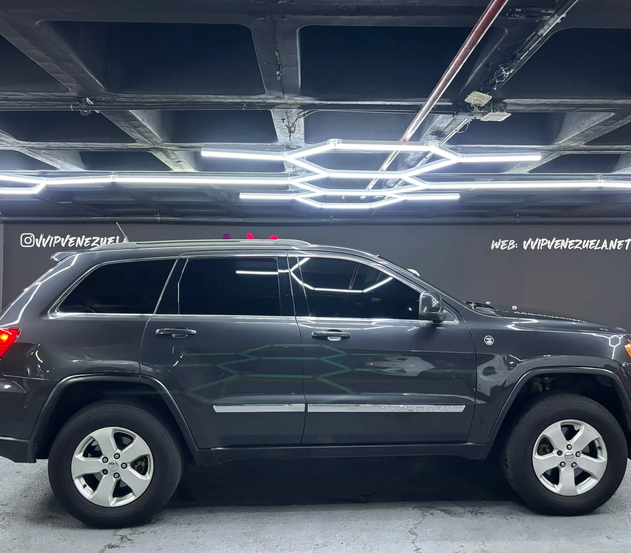 2011 Jeep Grand Cherokee Laredo — foto 5