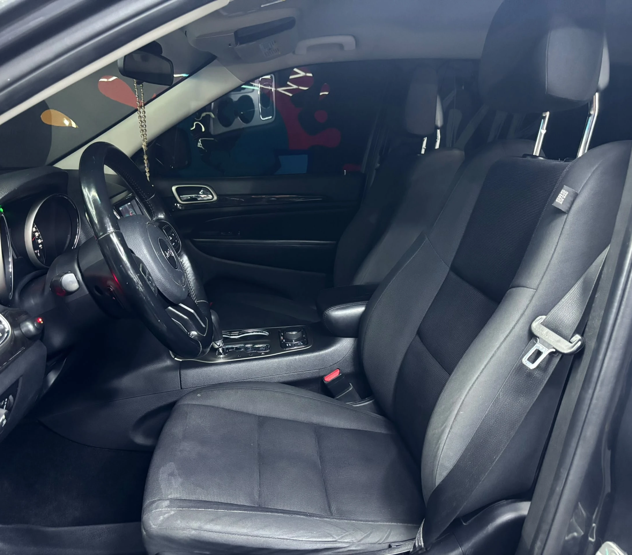 2011 Jeep Grand Cherokee Laredo — foto 12