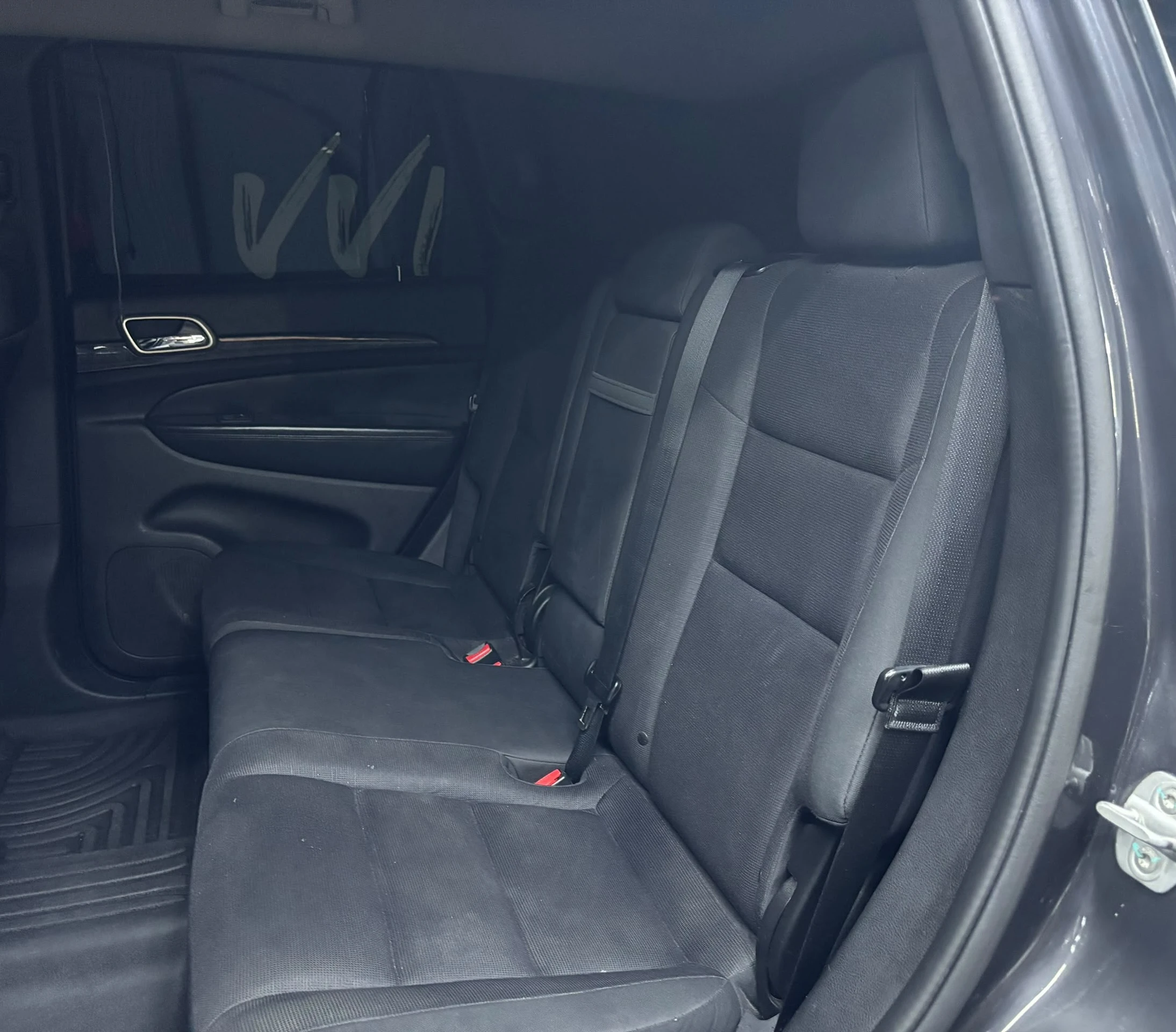 2011 Jeep Grand Cherokee Laredo — foto 14
