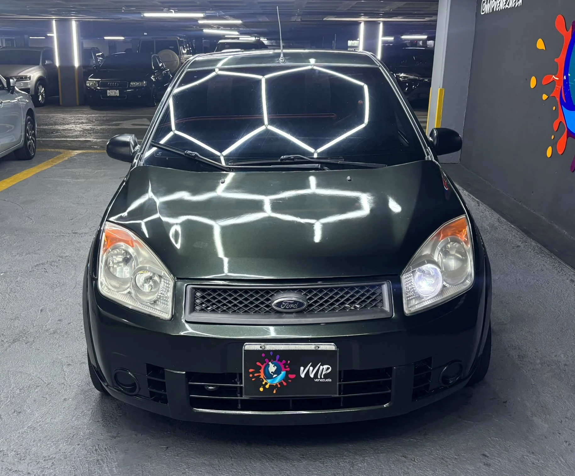 2010 Ford Fiesta — foto 2