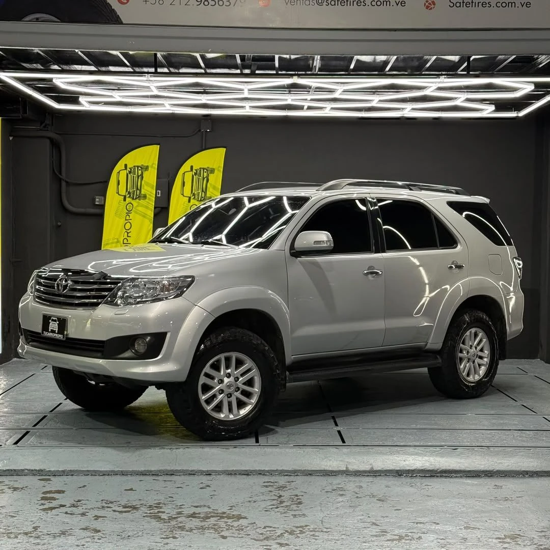 2017 Toyota Fortuner SR