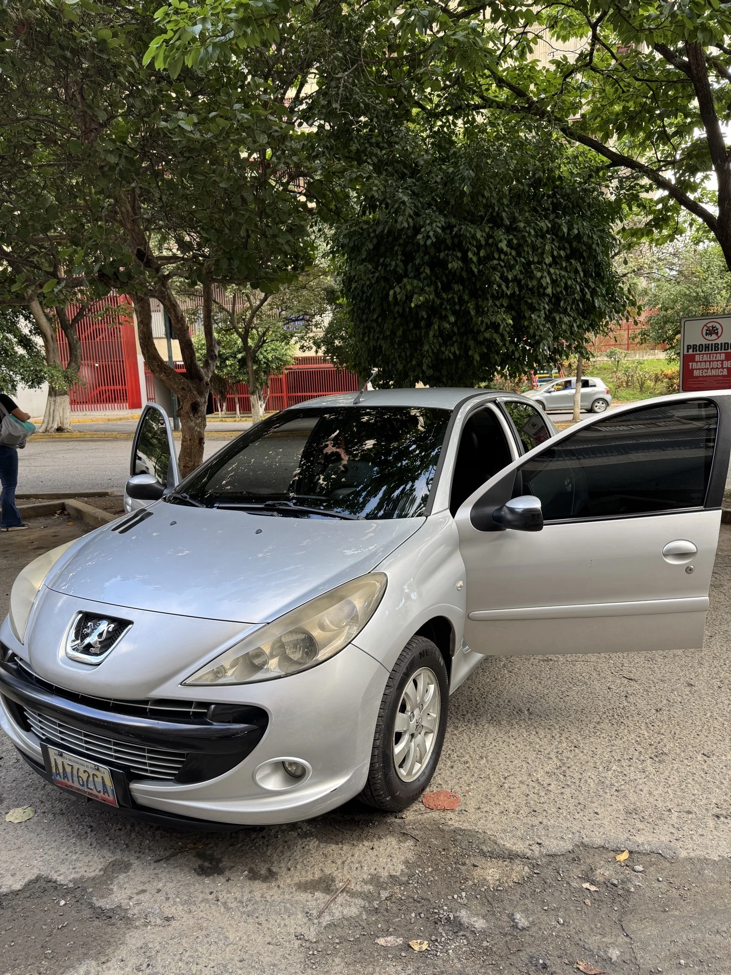 2011 Peugeot 207 Compact