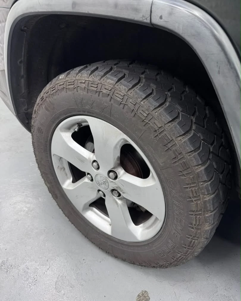 2011 Jeep Grand Cherokee Limited — foto 8