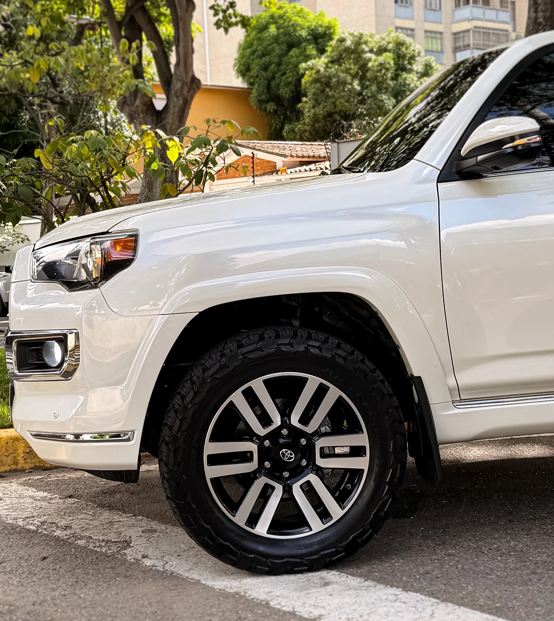 2016 Toyota 4Runner Limited — foto 18