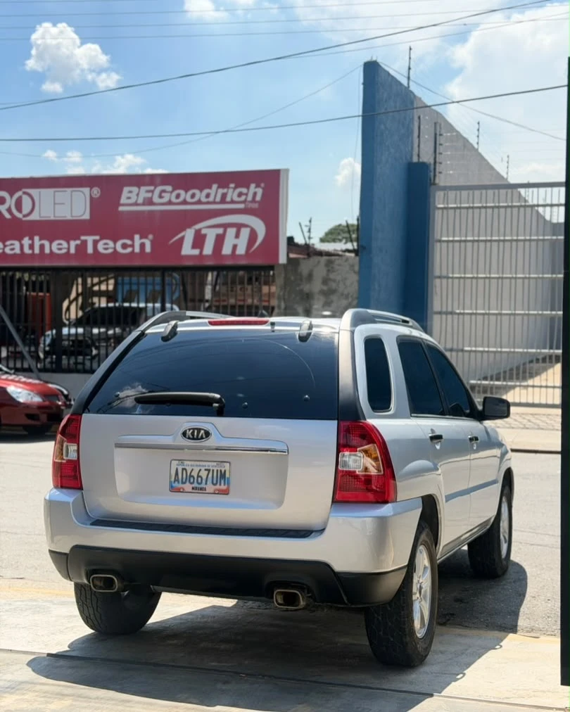 2011 Kia Sportage Sedan — foto 4