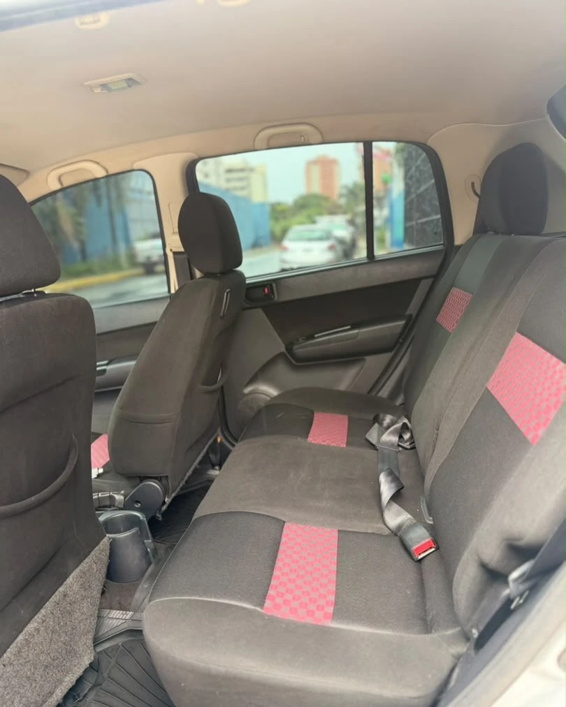 2012 Hyundai Getz Sedan — foto 8