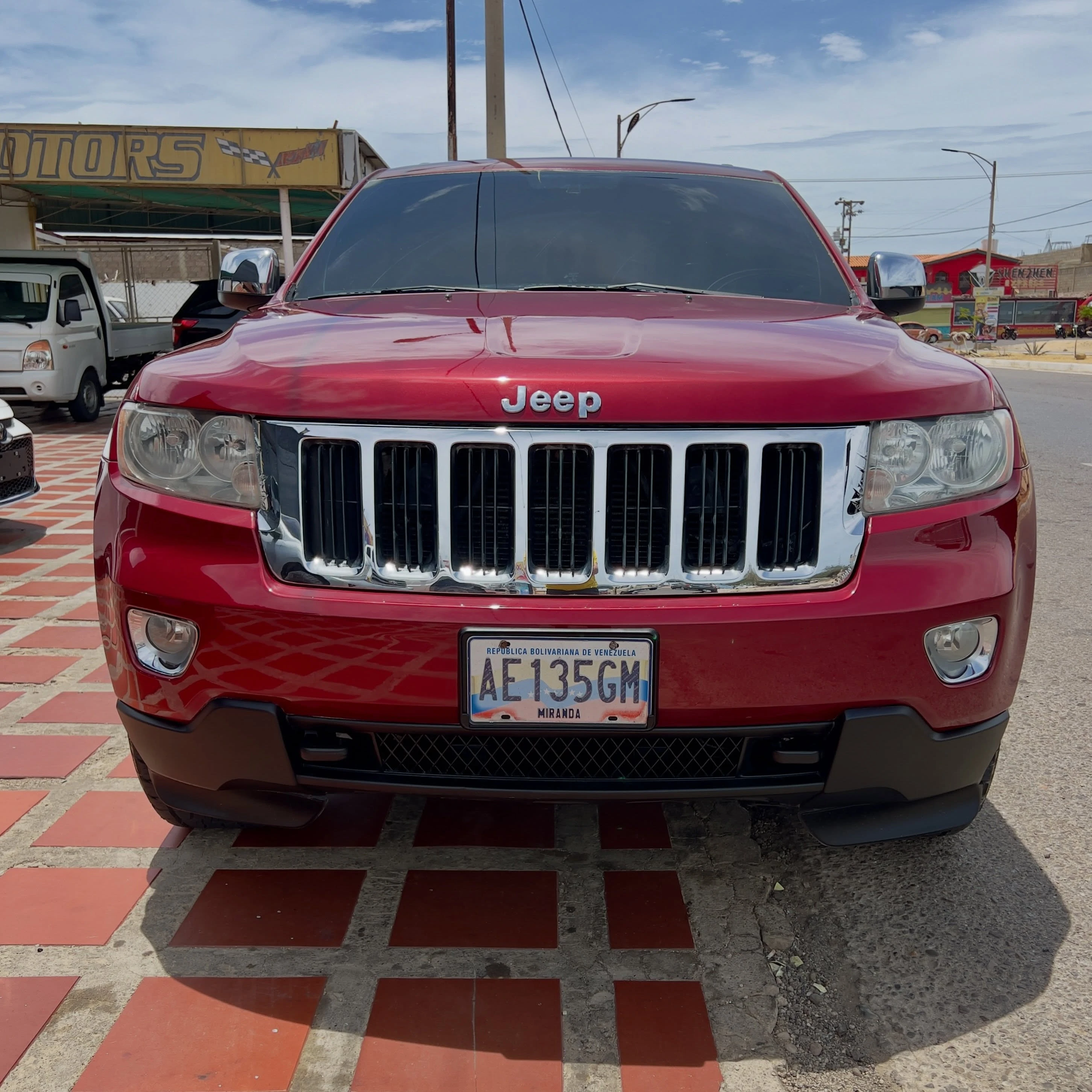 2012 Jeep Grand Cherokee Laredo — foto 13