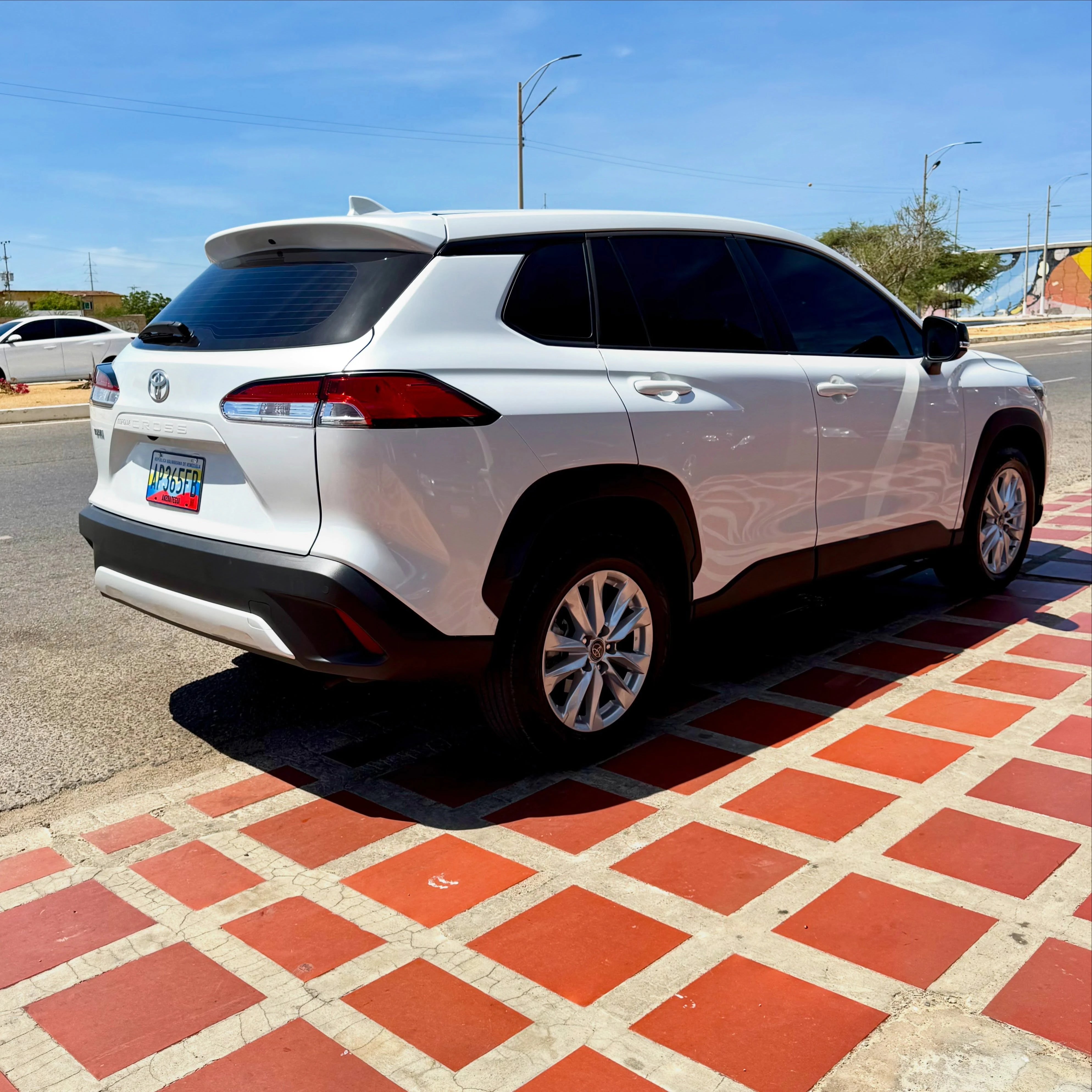 2026 Toyota Corolla Cross Élite — foto 3