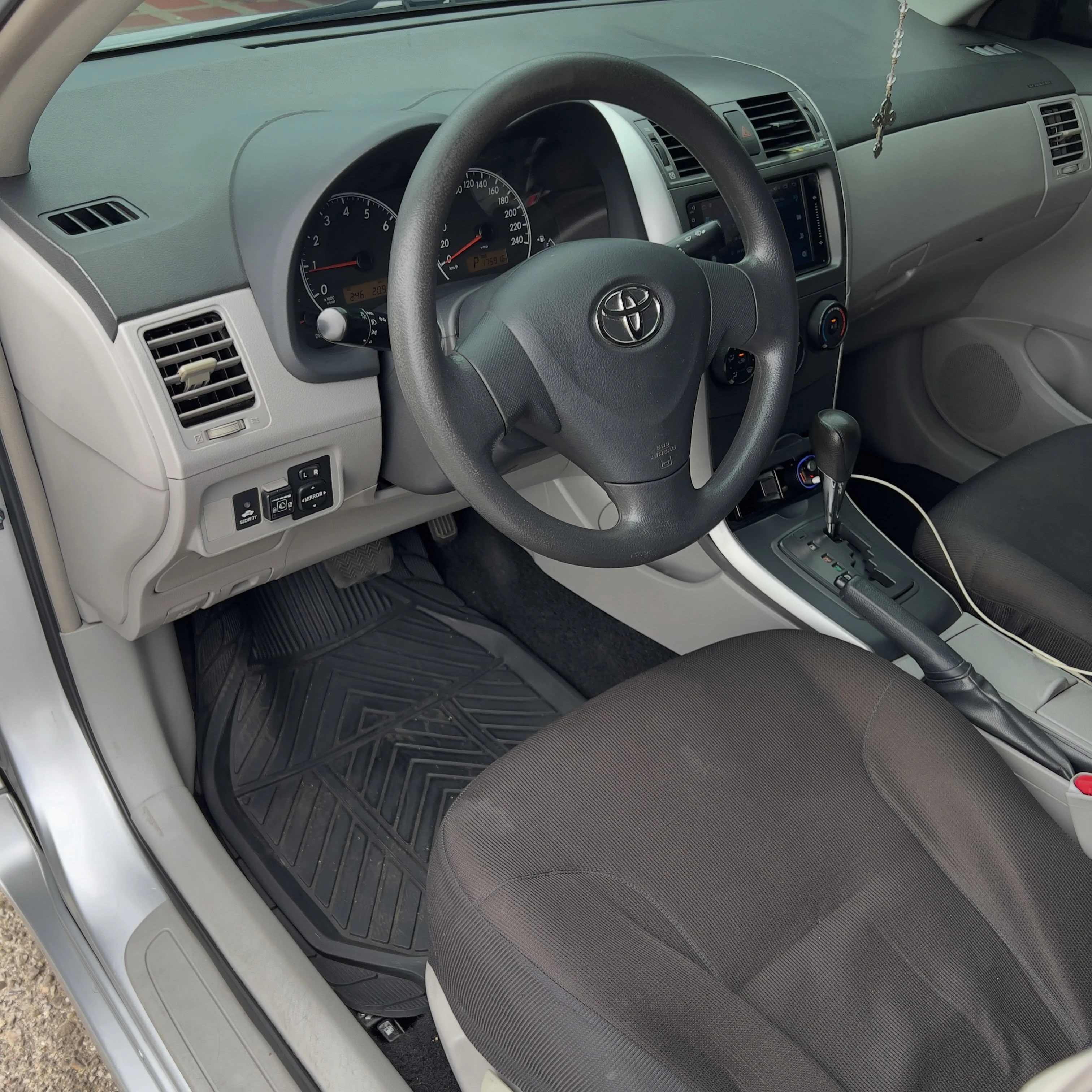 2011 Toyota Corolla XEi — foto 9