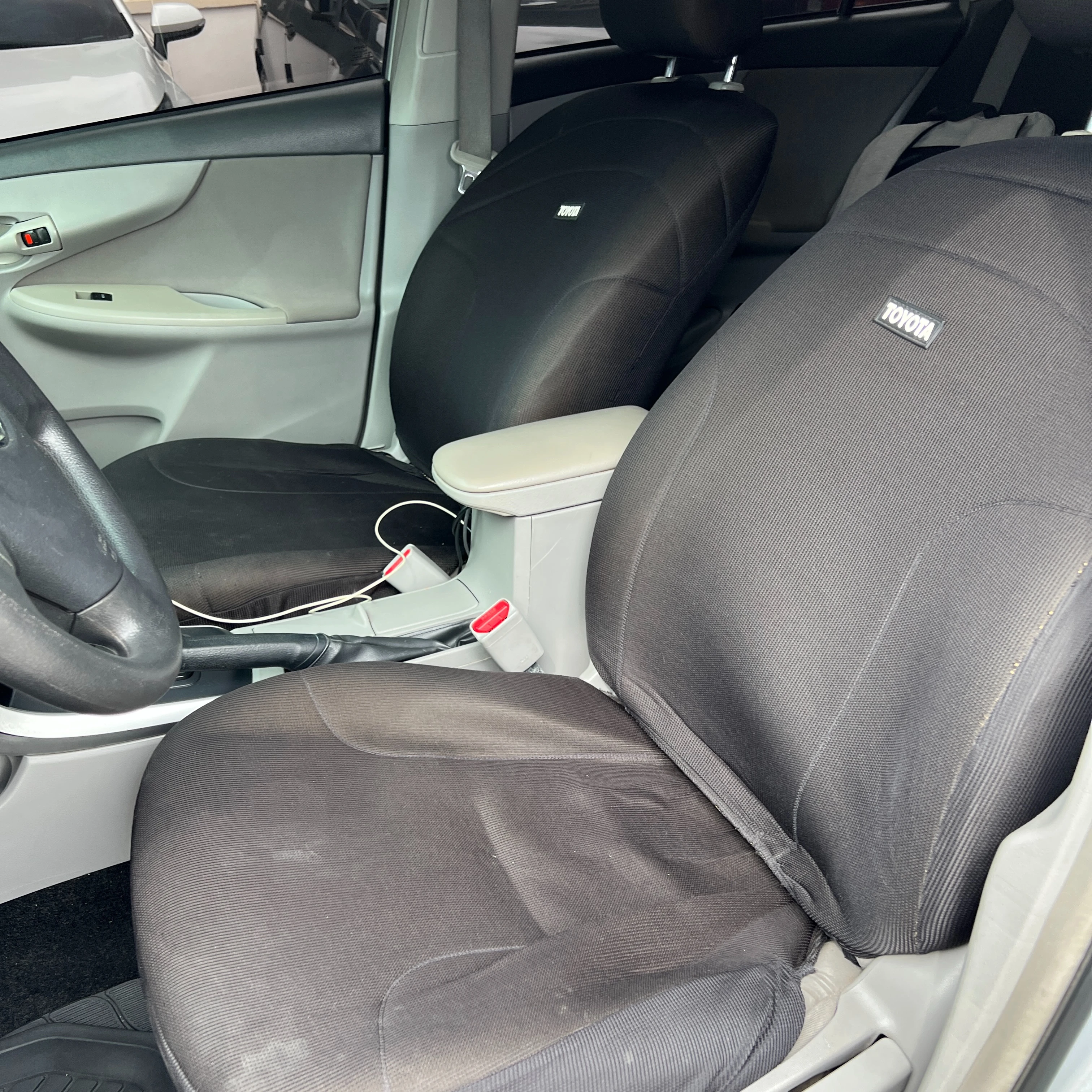 2011 Toyota Corolla XEi — foto 11