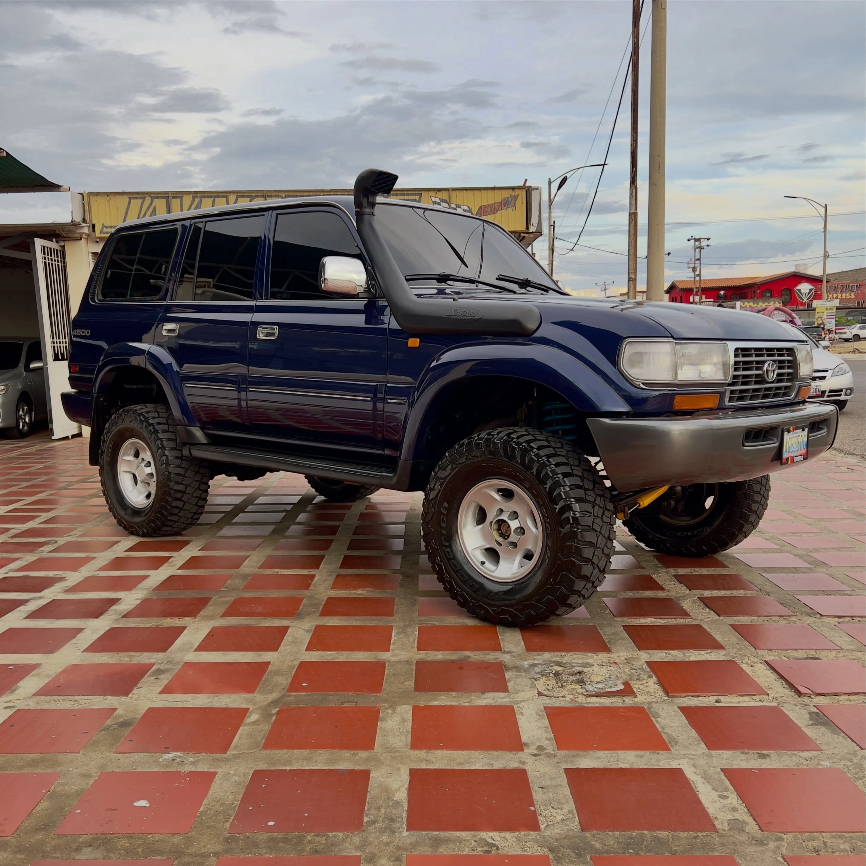 2007 Toyota Land Cruiser Serie 80 “Burbuja” — foto 2
