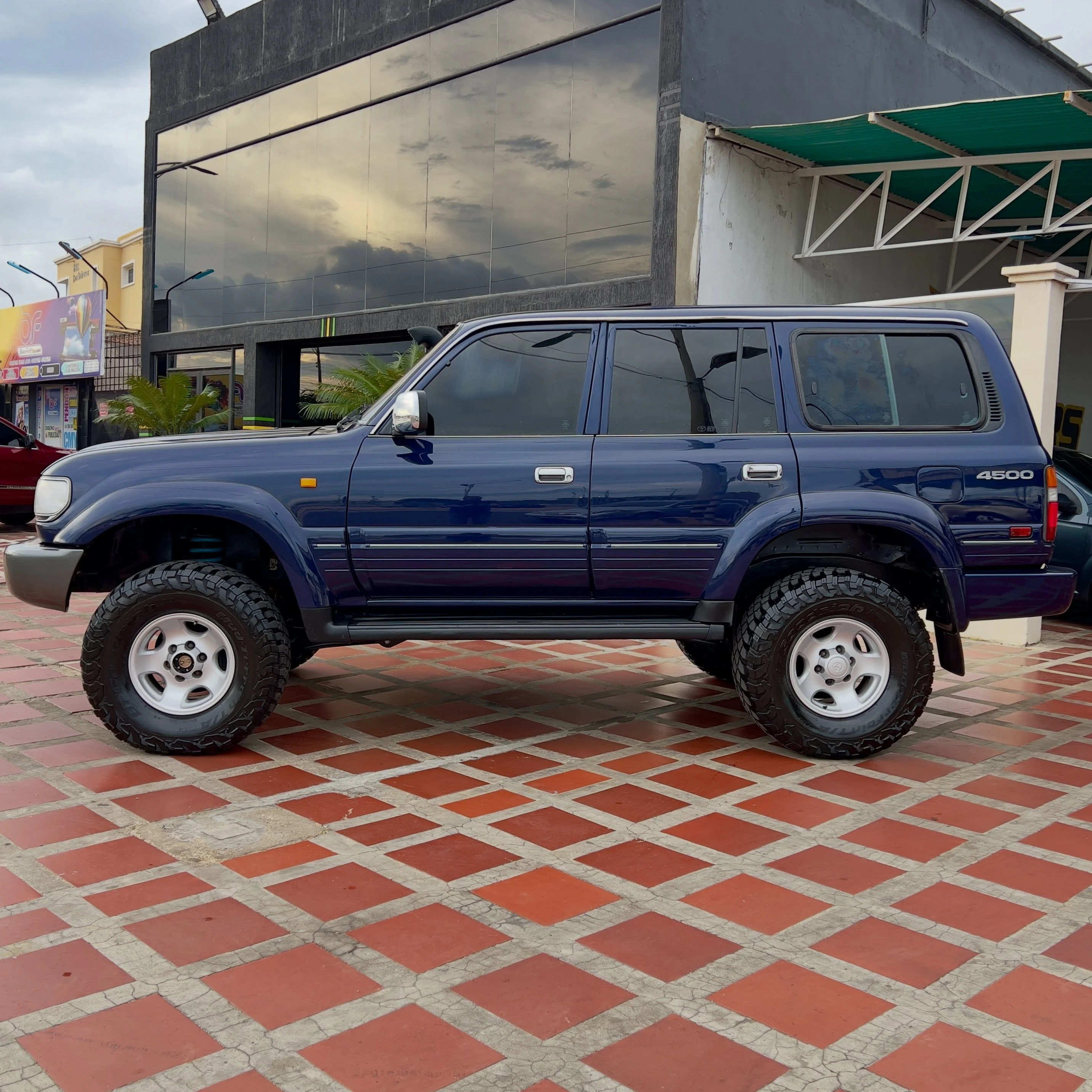 2007 Toyota Land Cruiser Serie 80 “Burbuja” — foto 3
