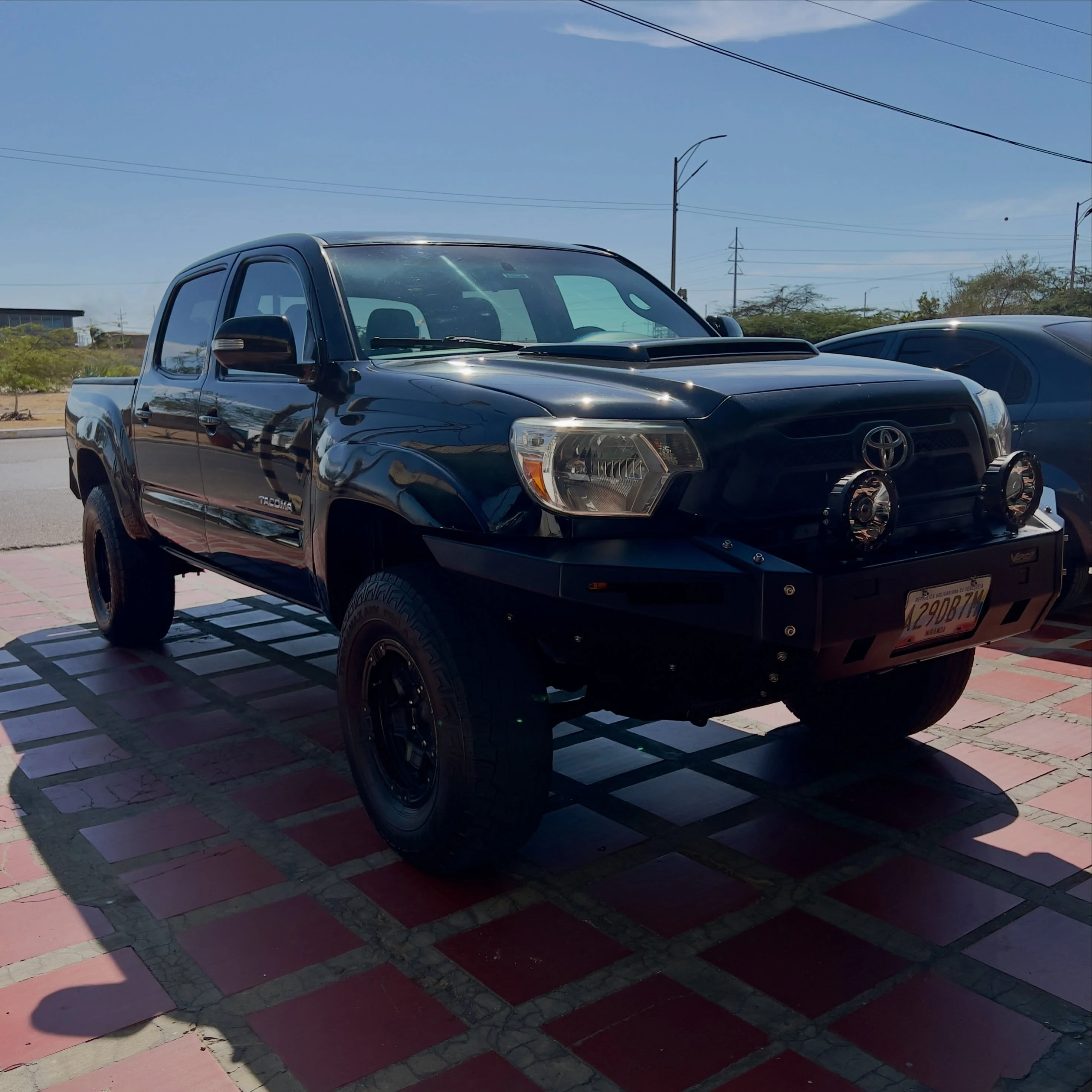 2015 Toyota Tacoma SR5 — photo 2