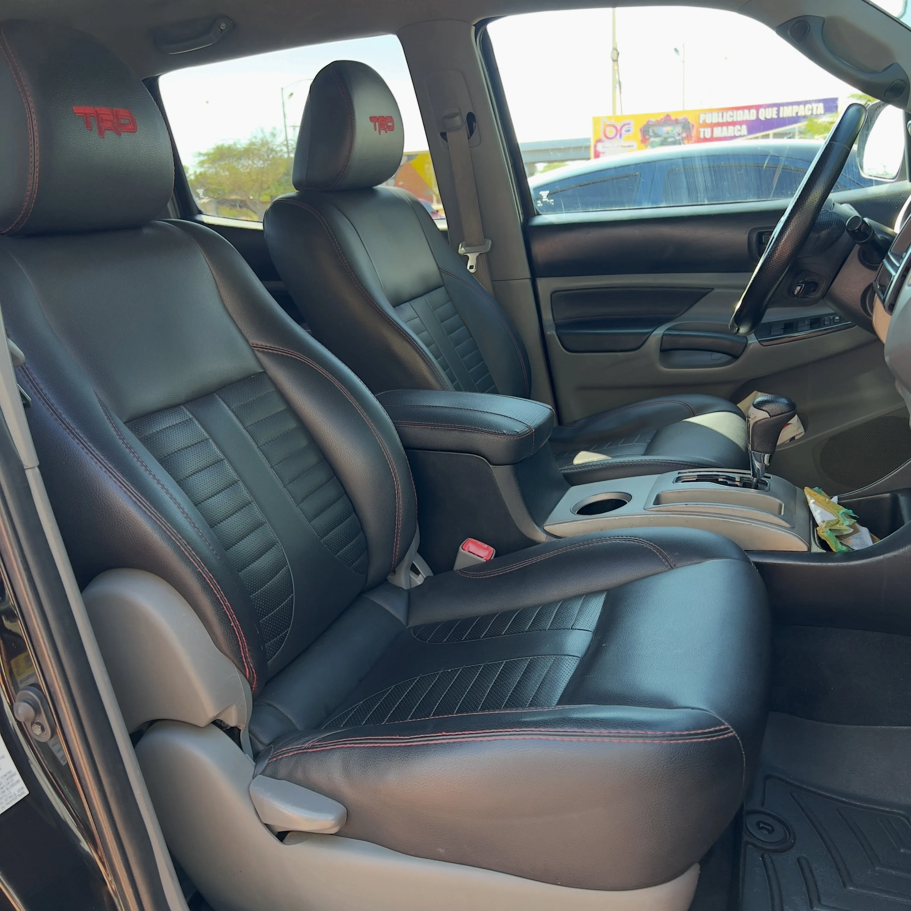 2015 Toyota Tacoma SR5 — photo 7