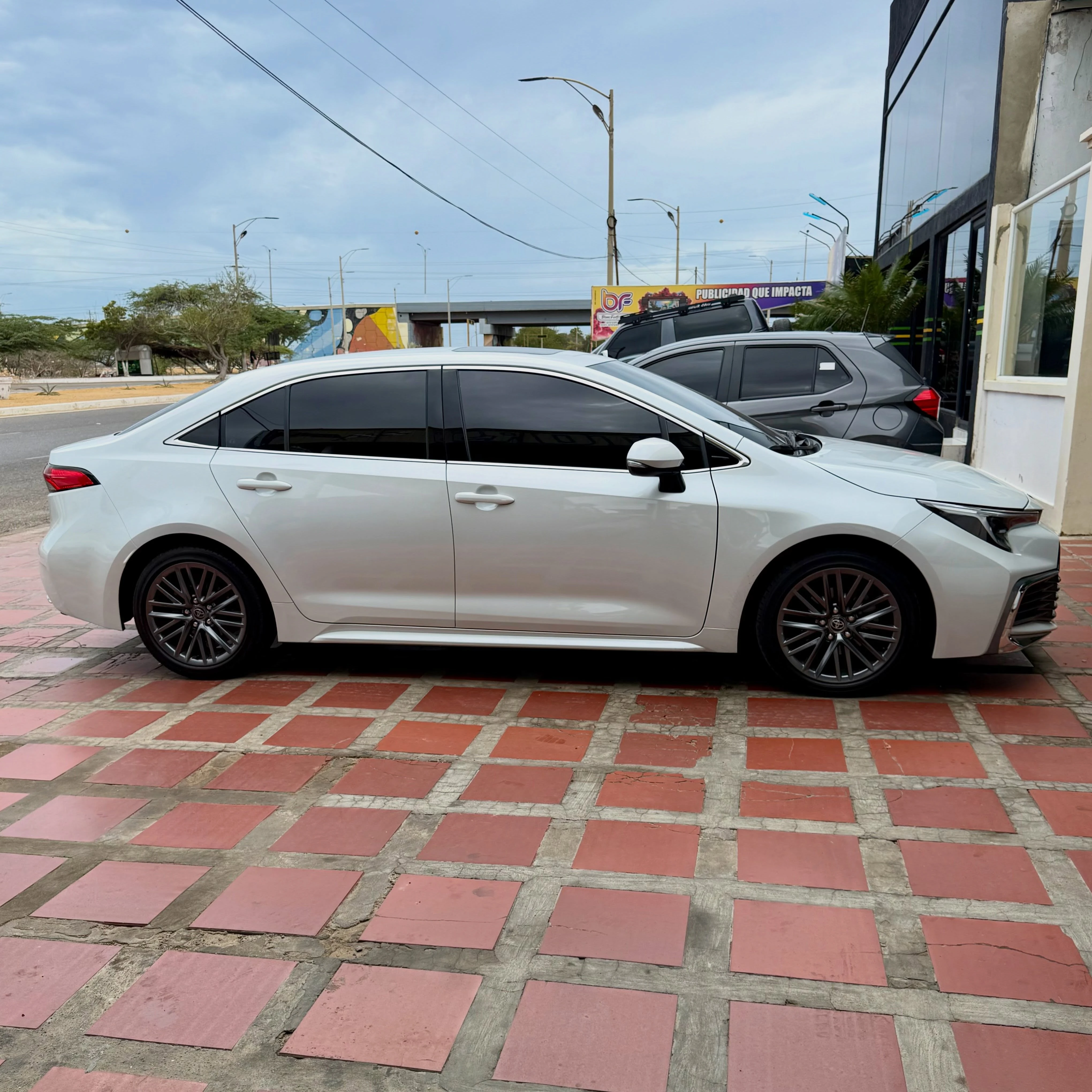 2025 Toyota Corolla GT 2.0 lts — foto 5