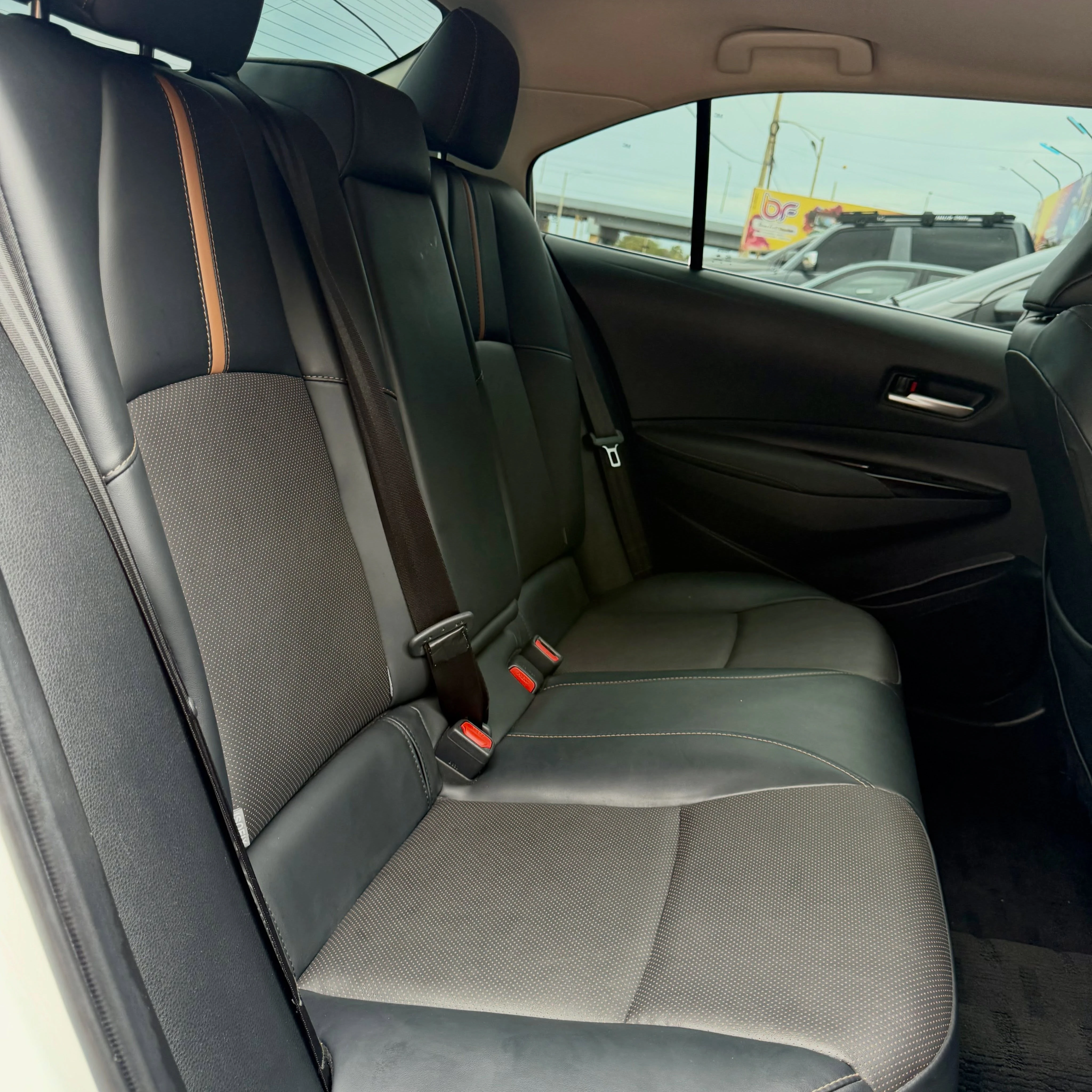 2025 Toyota Corolla GT 2.0 lts — foto 9