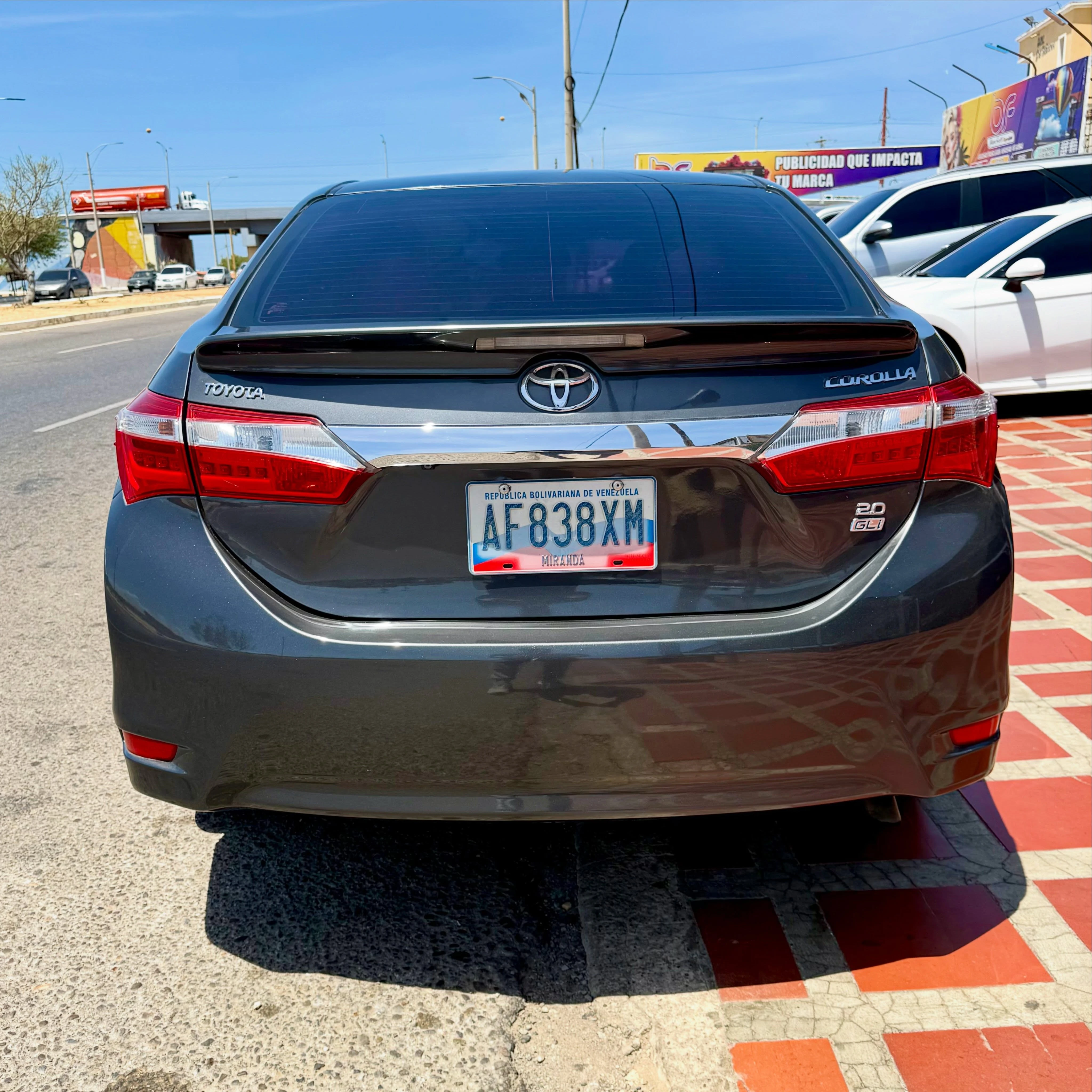 2015 Toyota Corolla Gli — photo 4
