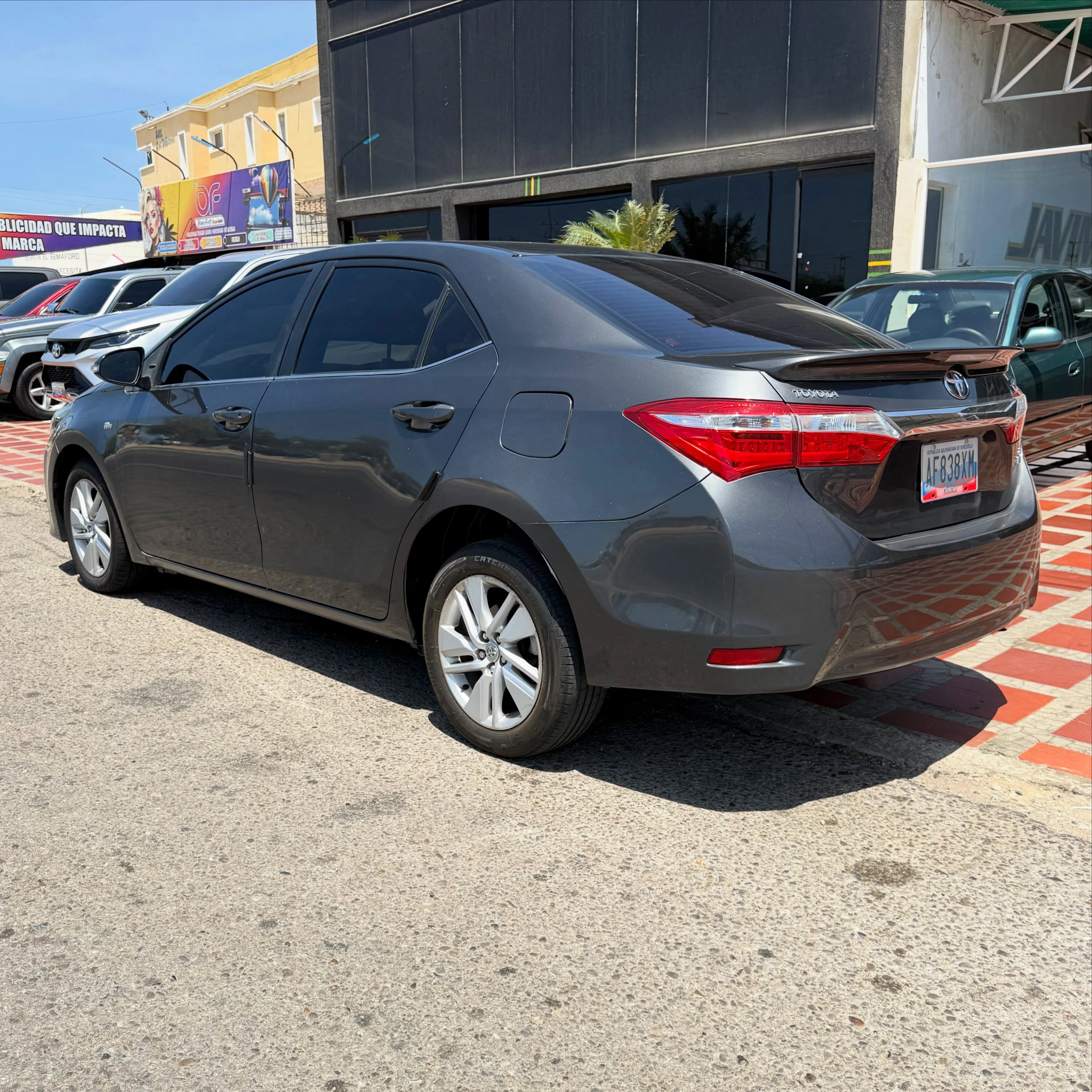 2015 Toyota Corolla Gli — photo 5