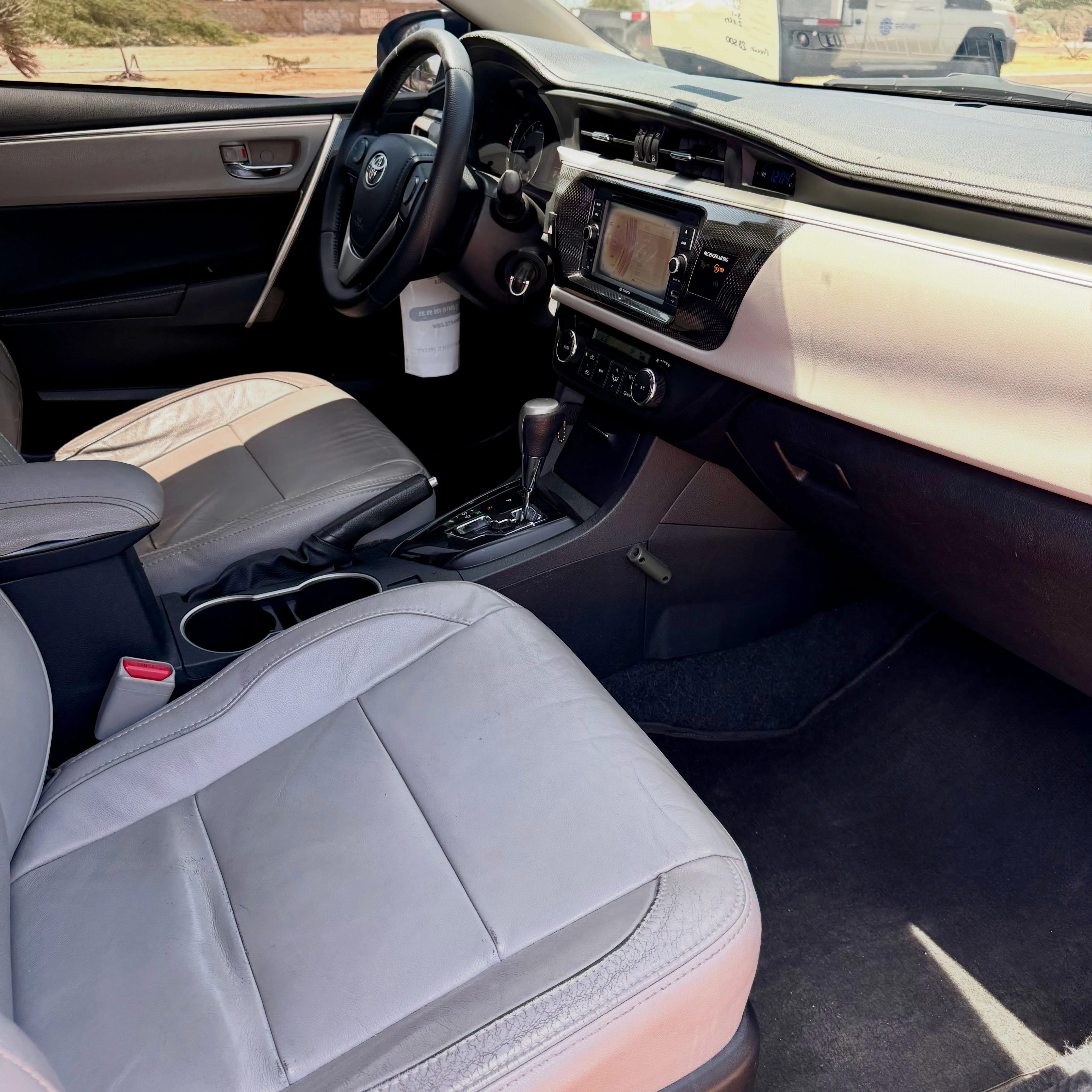 2015 Toyota Corolla Gli — photo 6