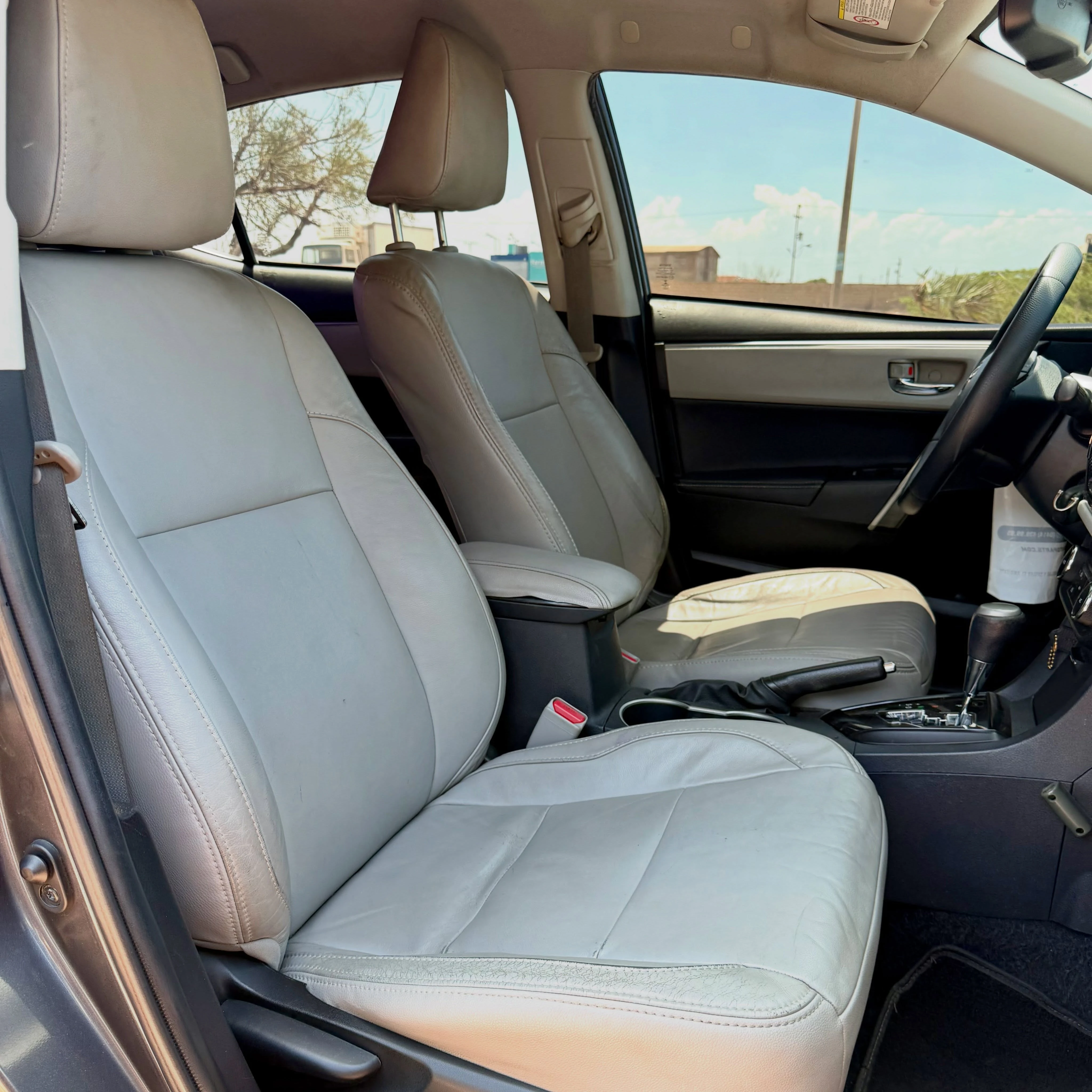 2015 Toyota Corolla Gli — photo 7