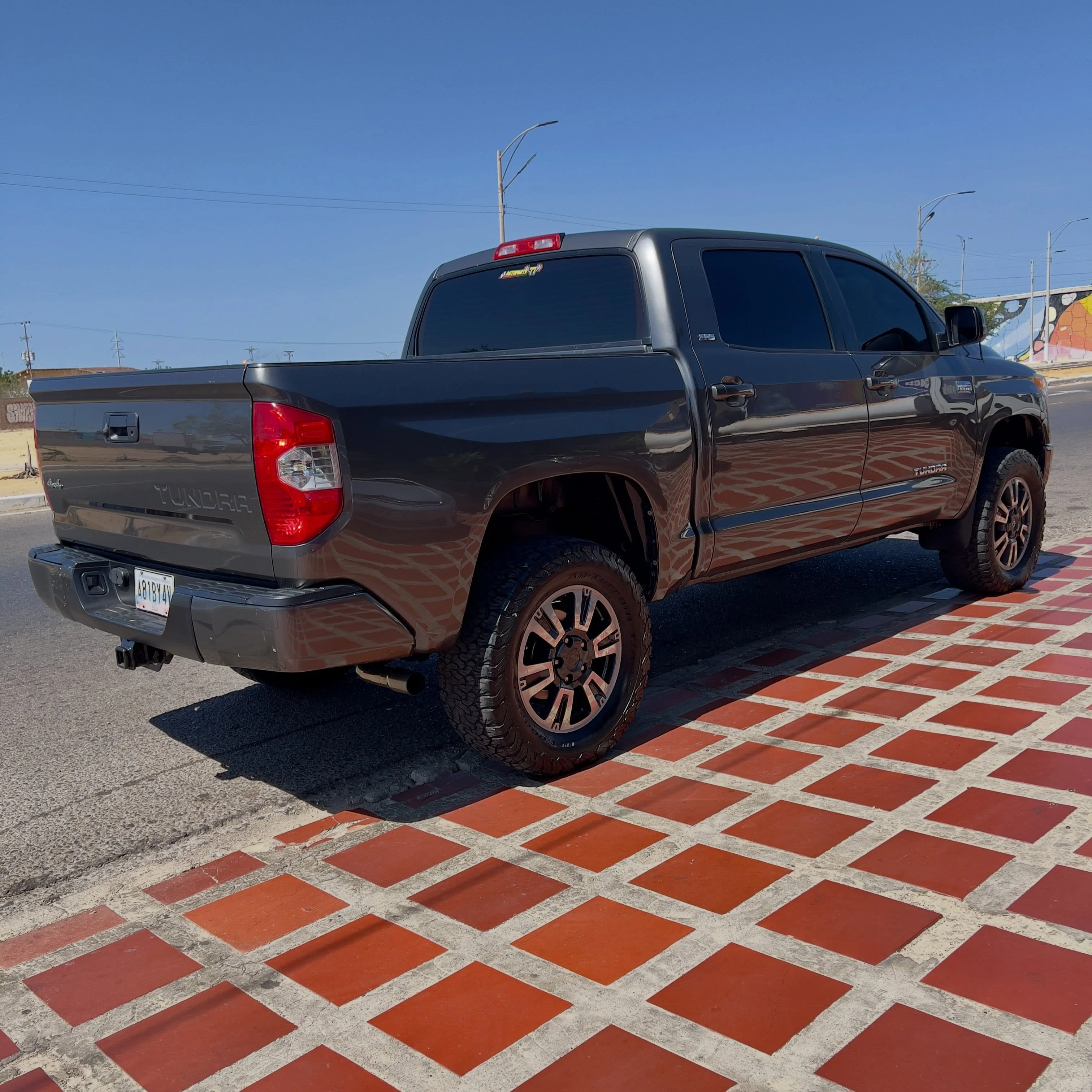 2014 Toyota Tundra SR5 4x4 — foto 3