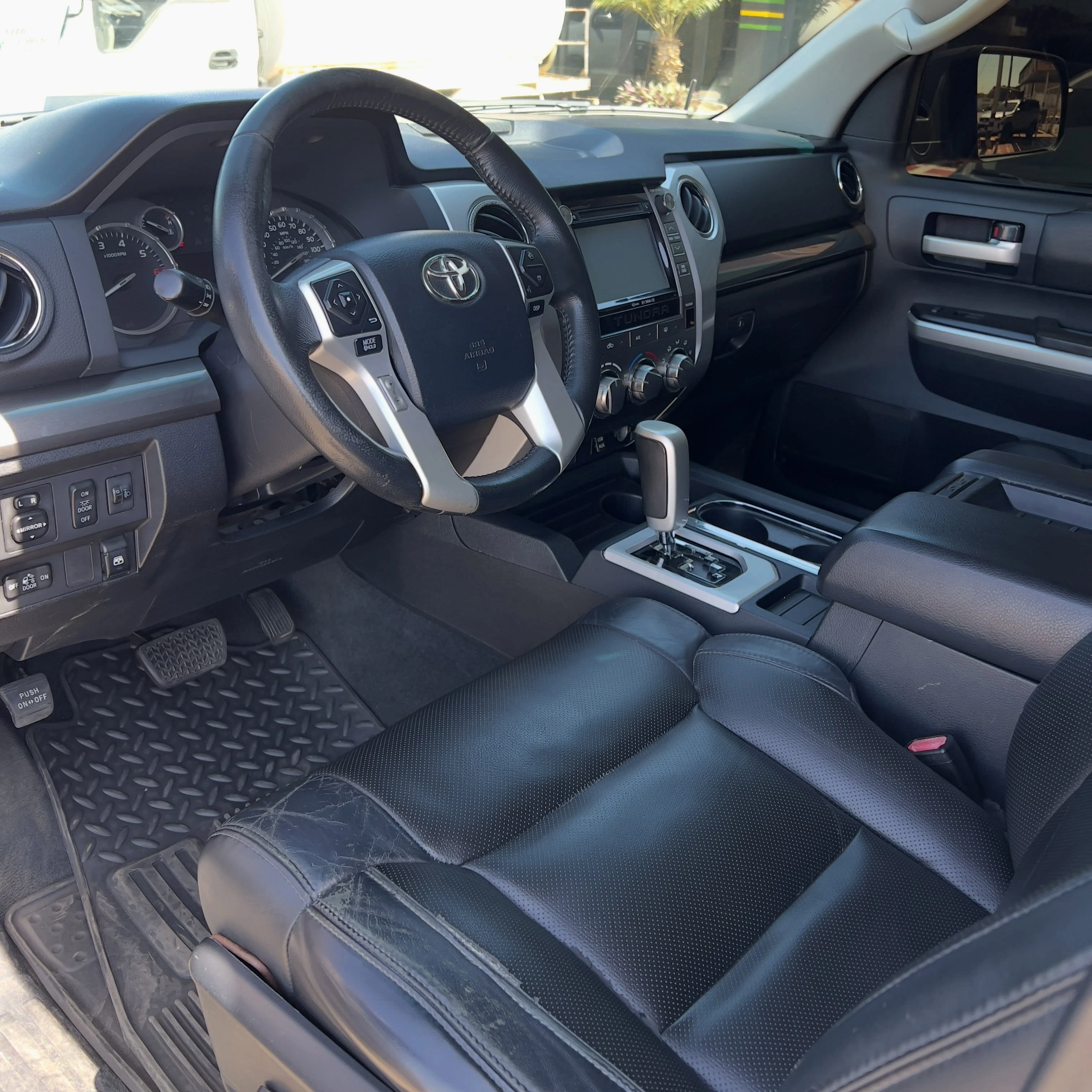 2014 Toyota Tundra SR5 4x4 — foto 13
