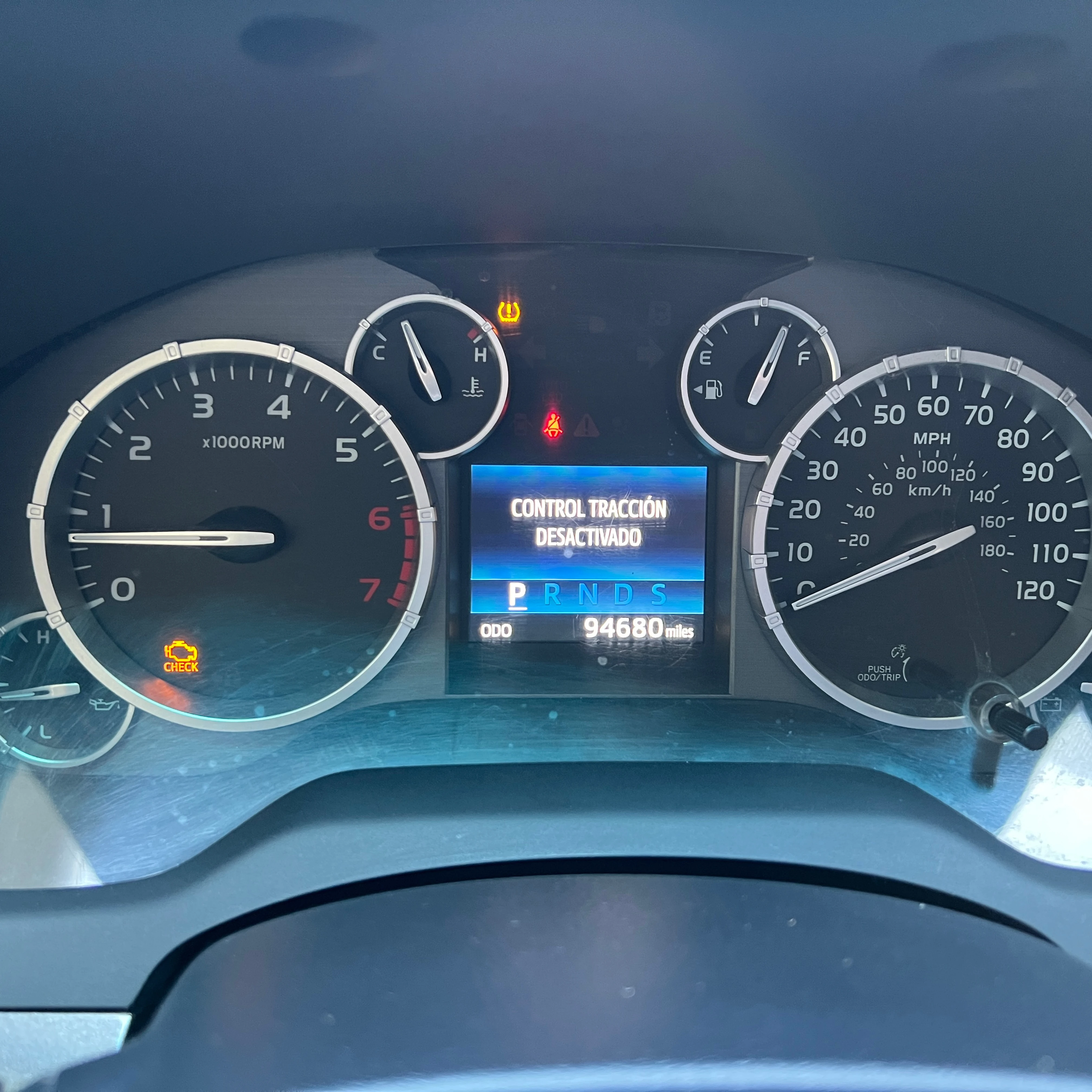 2014 Toyota Tundra SR5 4x4 — foto 15