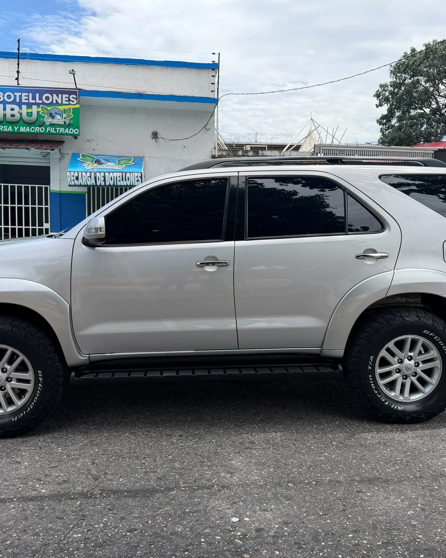 2015 Toyota Fortuner — foto 2