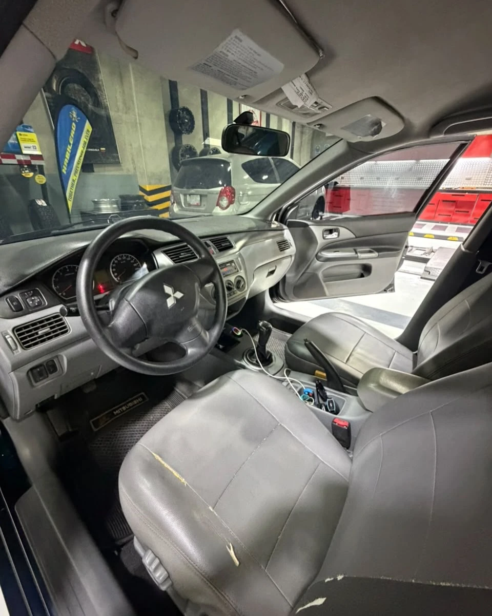 2013 Mitsubishi Lancer — foto 4