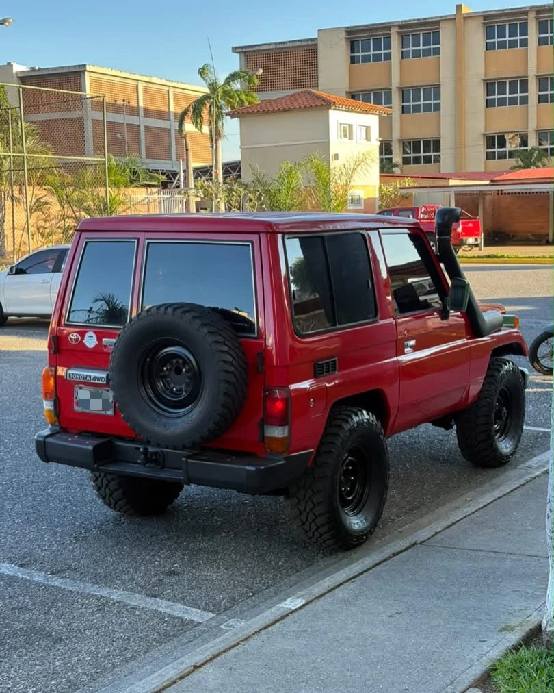 1992 Toyota Land Cruiser 70 1992 — foto 2
