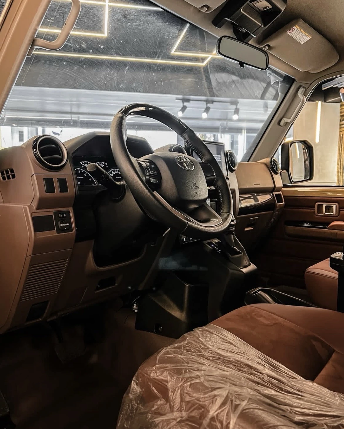 2024 Toyota Land Cruiser S79 LX V6 4WD DUBAI — foto 5