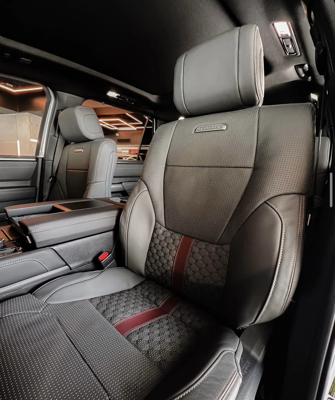 2026 Toyota Sequoia CAPSTONE IFORCE MAX — foto 5