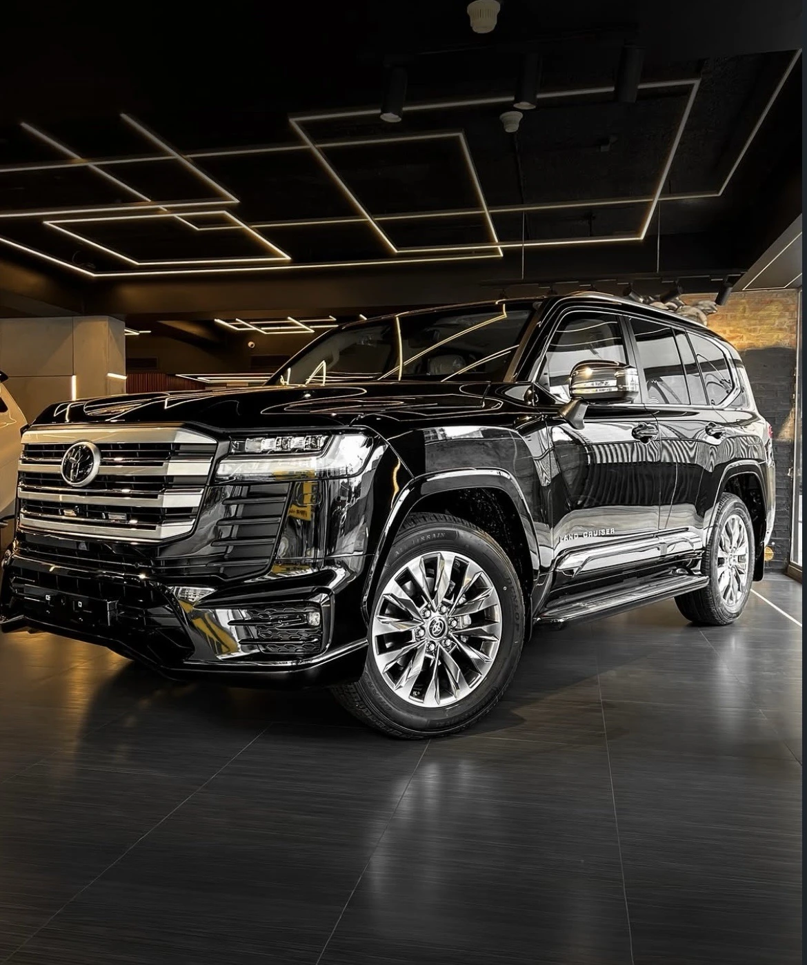 2025 Toyota Land Cruiser 300 V.X 4.0 Dubai 2025 Blindada nivel 3 — foto 4