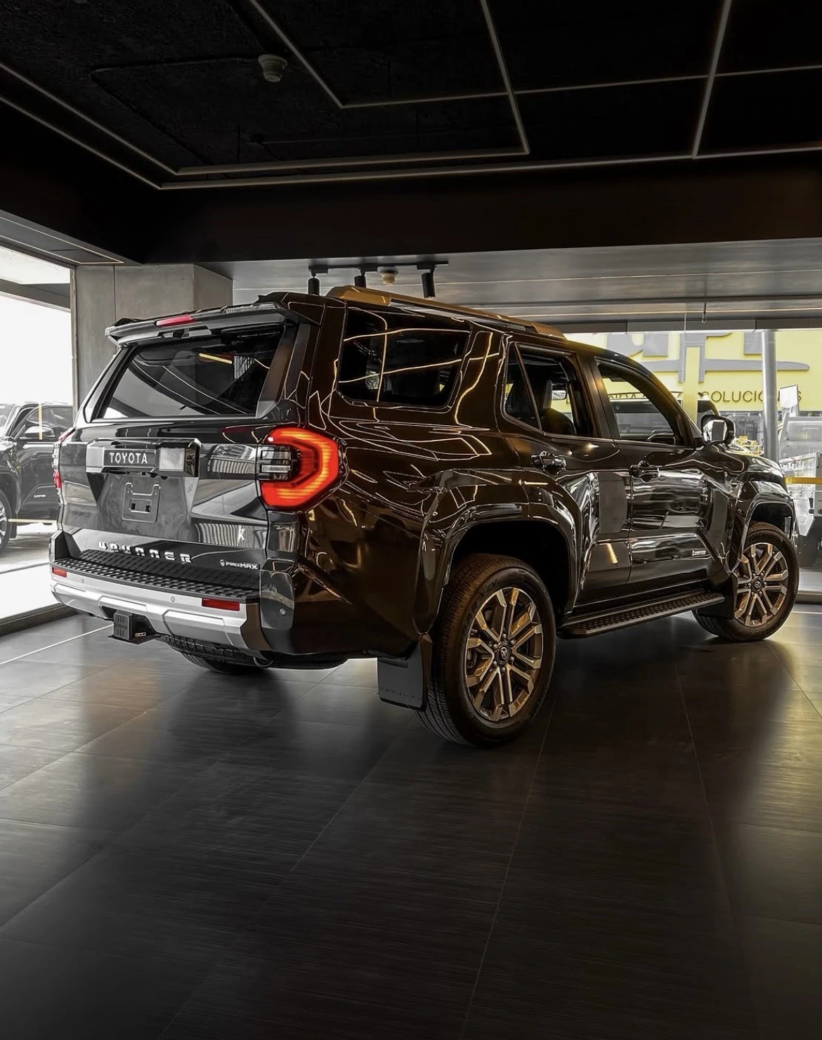 2025 Toyota 4Runner LIMITED IFORCE MAX 2025 — foto 8
