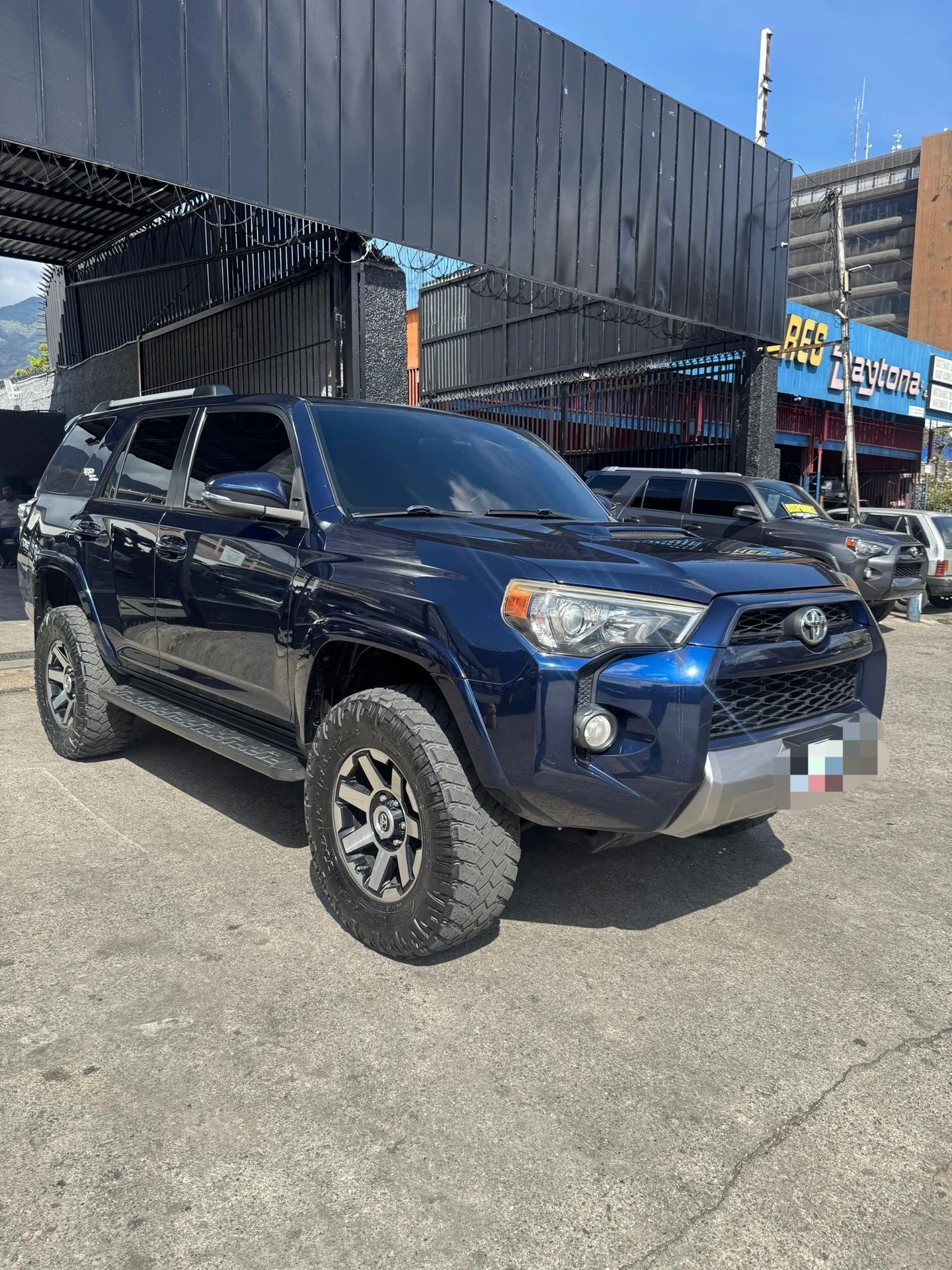 2018 Toyota 4Runner TRD OFF ROAD — foto 2
