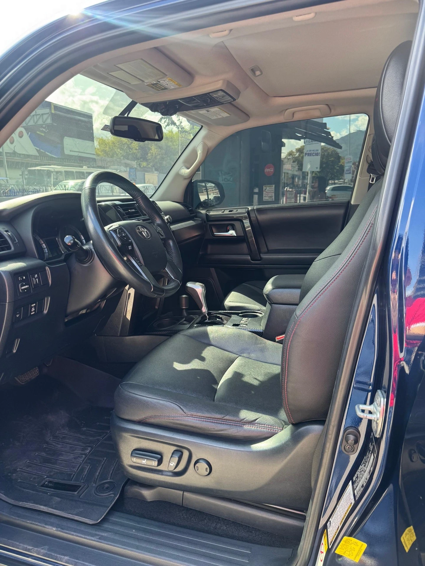 2018 Toyota 4Runner TRD OFF ROAD — foto 7