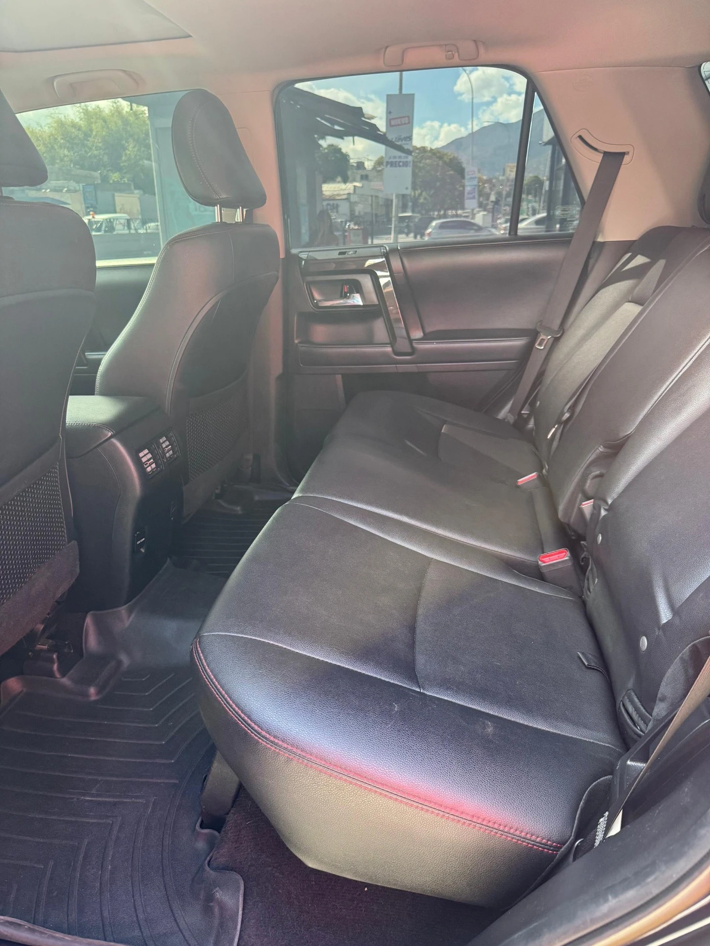 2018 Toyota 4Runner TRD OFF ROAD — foto 10