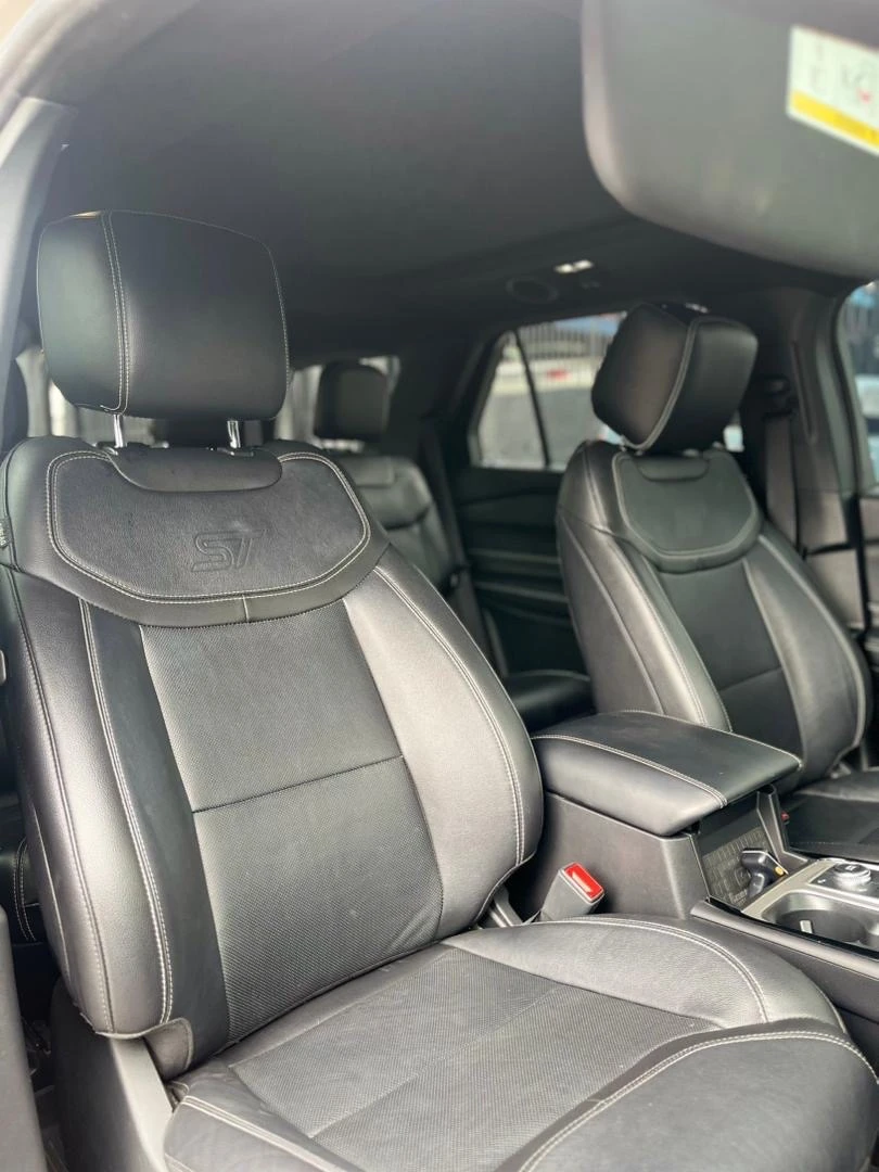 2023 Ford Explorer St — foto 4