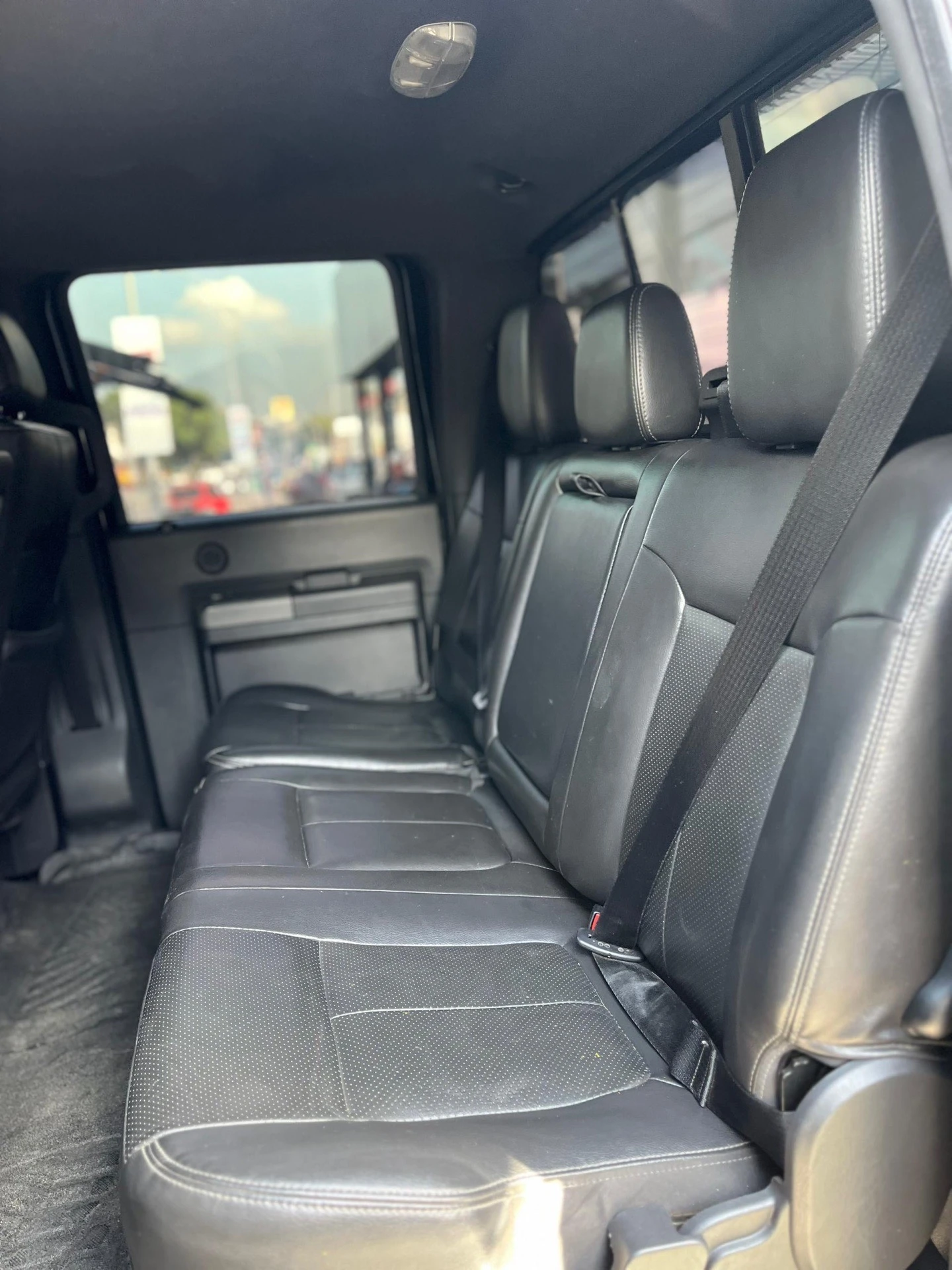 2012 Ford F-250 — foto 5
