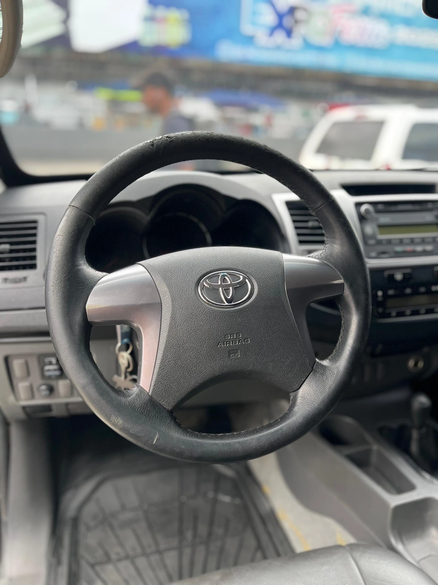 2015 Toyota Hilux Kavak — foto 5