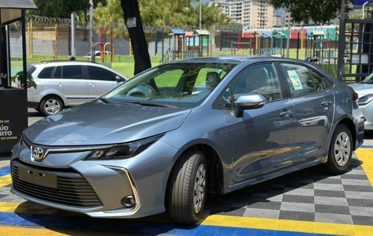 2023 Toyota Corolla XLI — foto 3