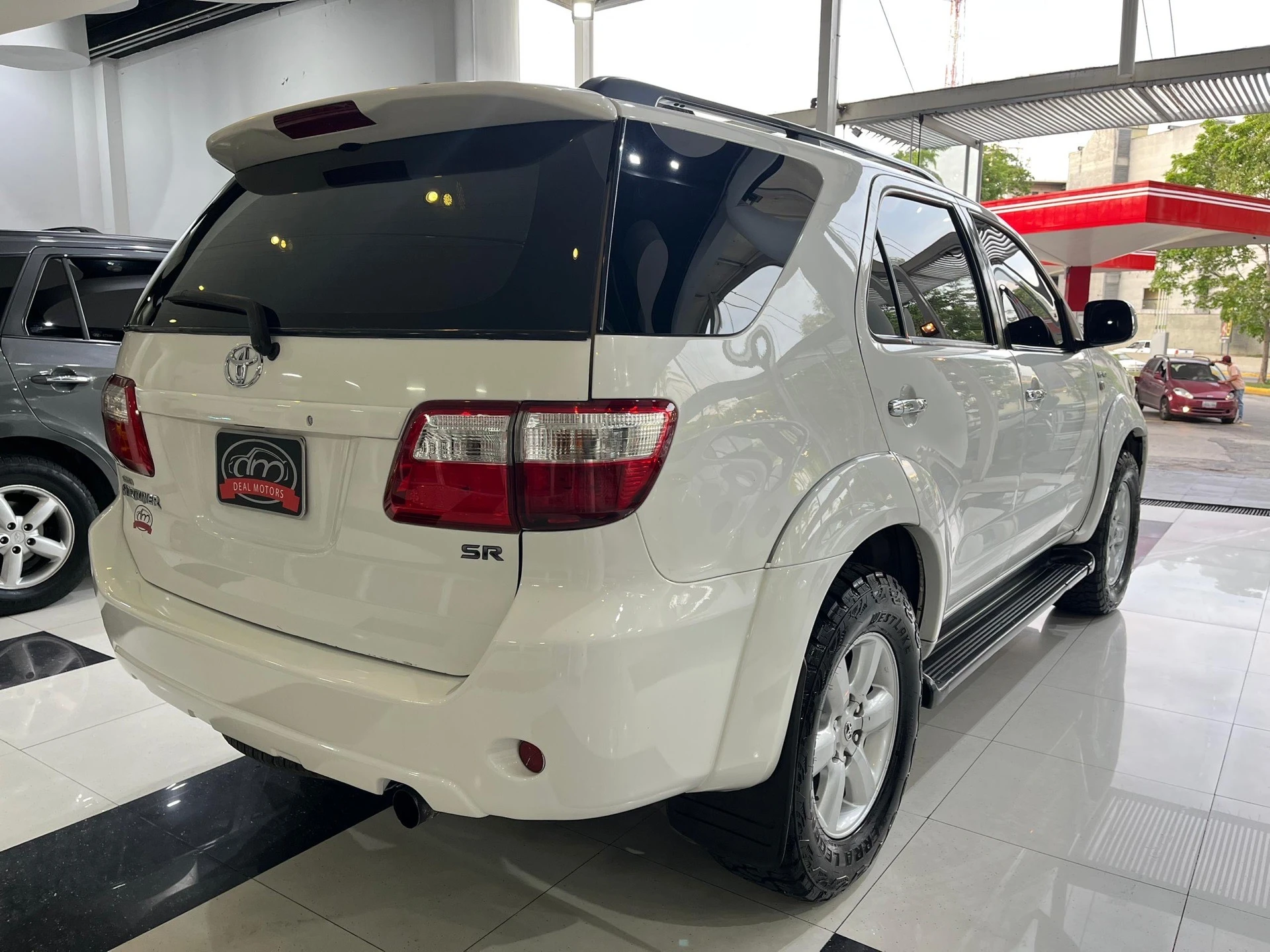 2009 Toyota Fortuner Nivel de blindado 3 — foto 5