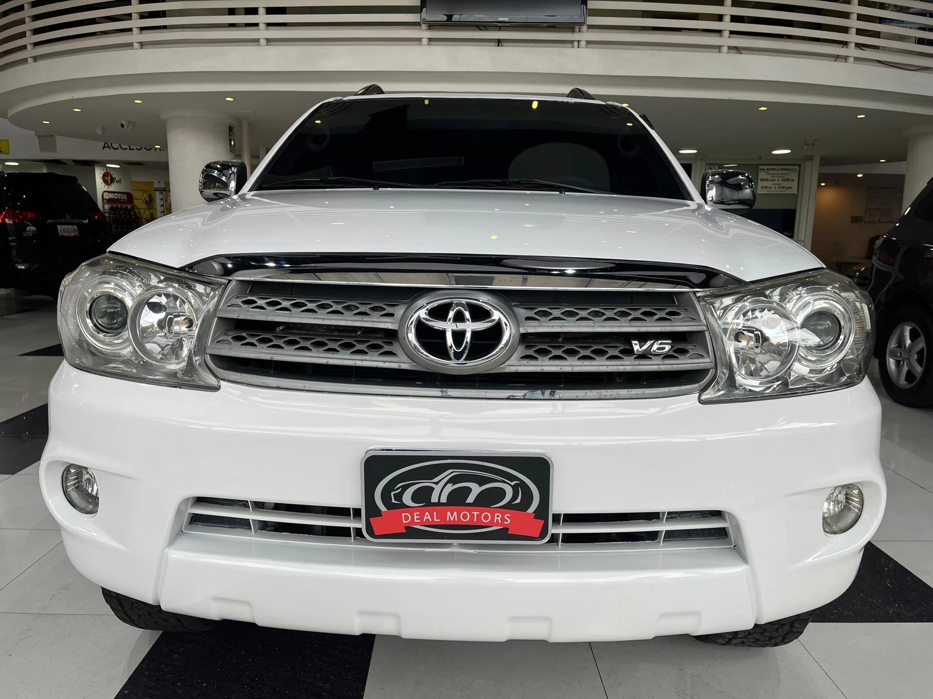 2009 Toyota Fortuner Nivel de blindado 3 — foto 7